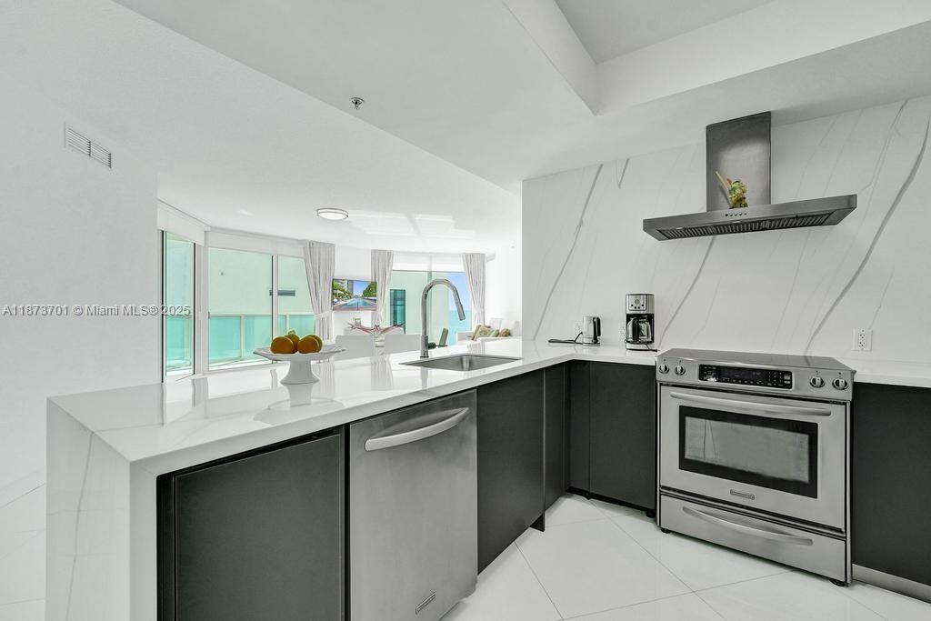 Photo of 150 Sunny Isles Blvd  #1-1606, Sunny Isles Beach, Florida, 33160 - 