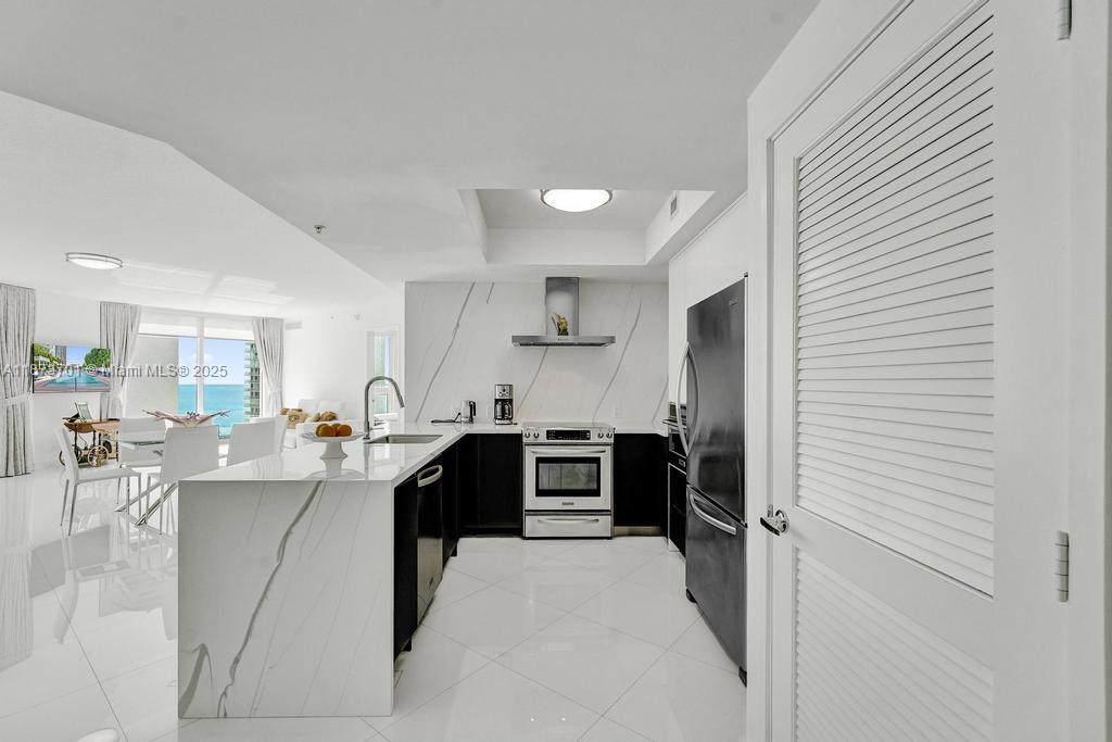 Photo of 150 Sunny Isles Blvd  #1-1606, Sunny Isles Beach, Florida, 33160 - 