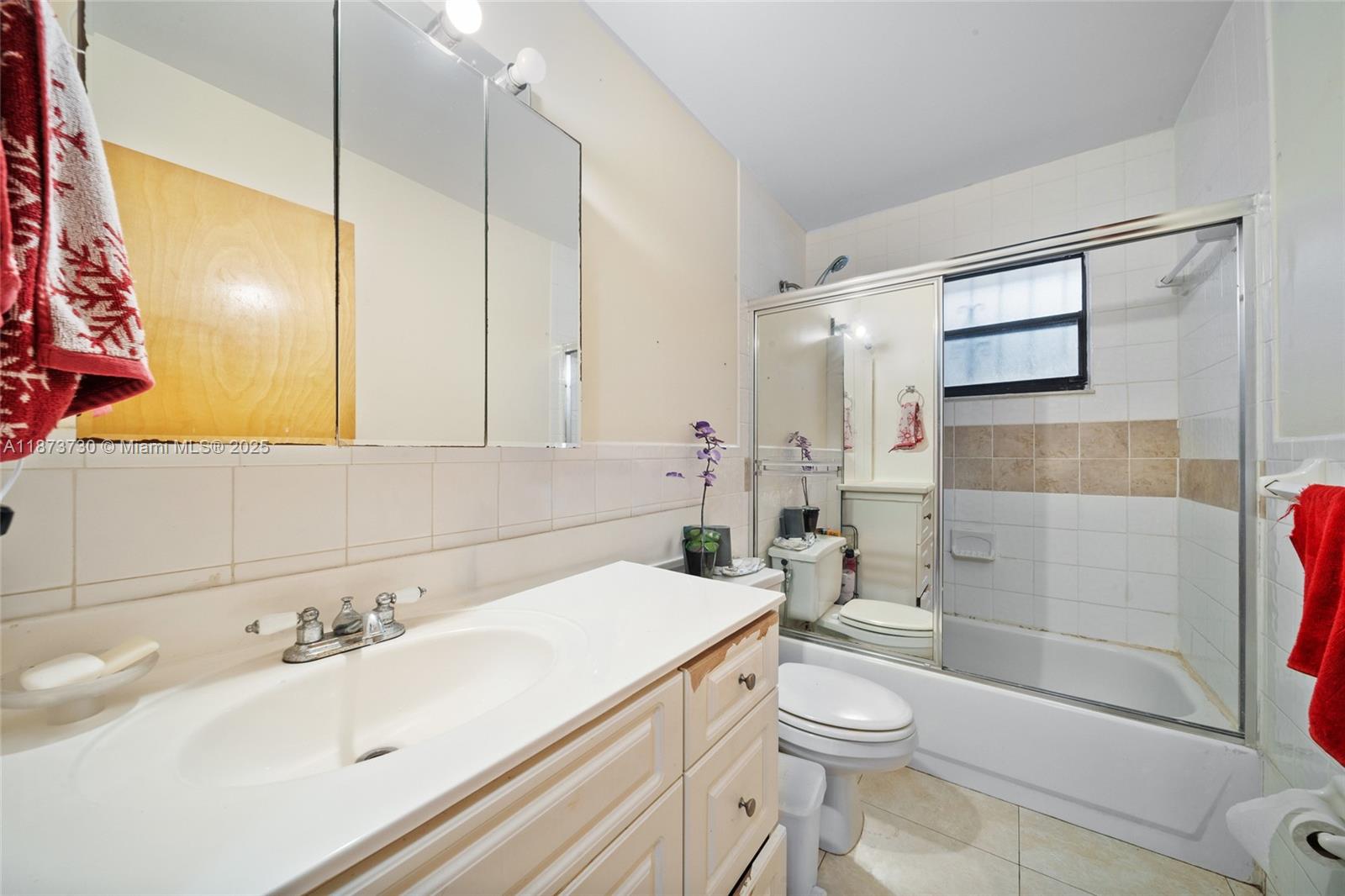 See details / 2550 sq. ft. $ 2025-09-06 0 Photo