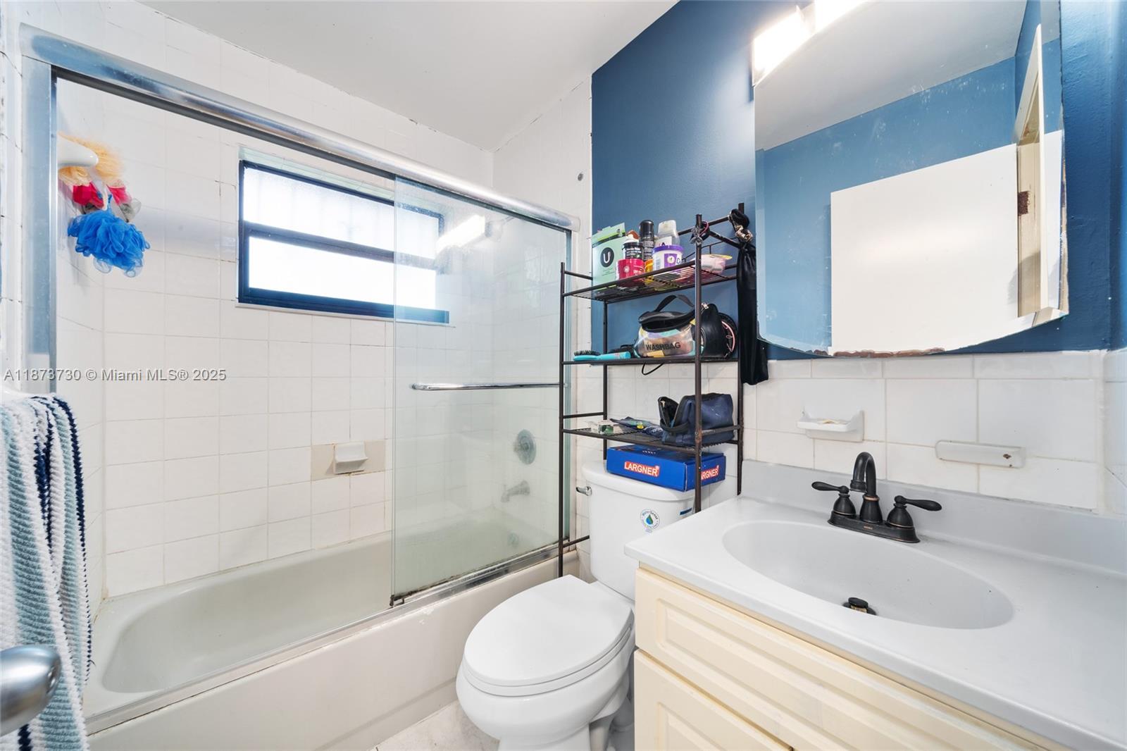 See details / 2550 sq. ft. $ 2025-09-06 0 Photo