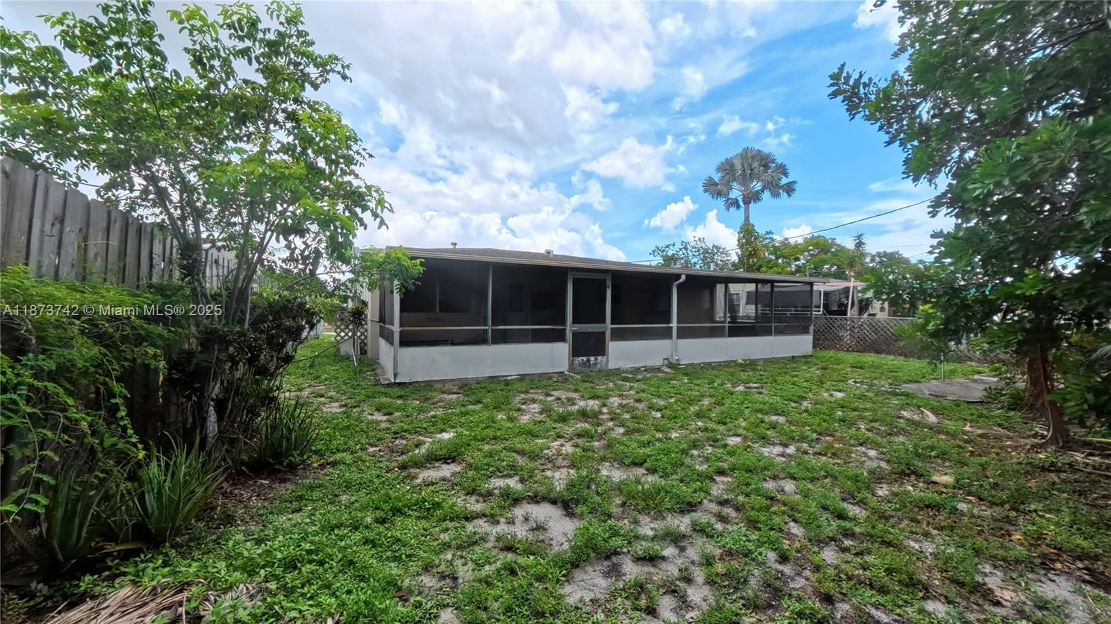 See details 410 2 / 1 1096 sq. ft. $ 2025-09-06 0 Photo
