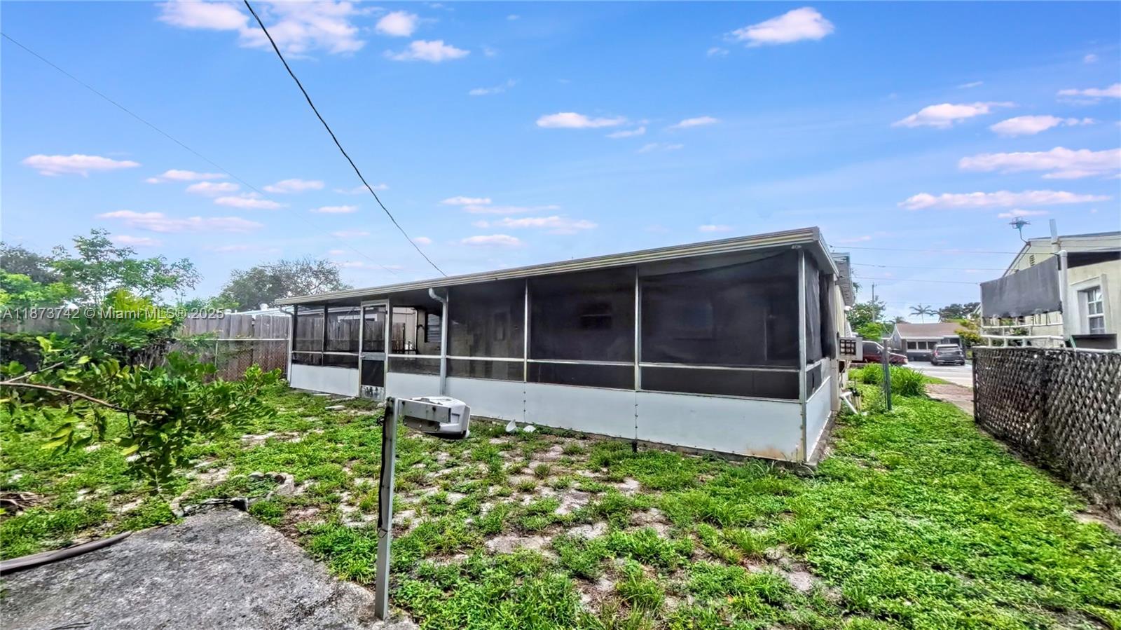 See details 410 2 / 1 1096 sq. ft. $ 2025-09-06 0 Photo