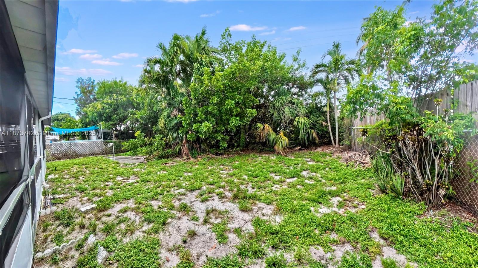 See details 410 2 / 1 1096 sq. ft. $ 2025-09-06 0 Photo