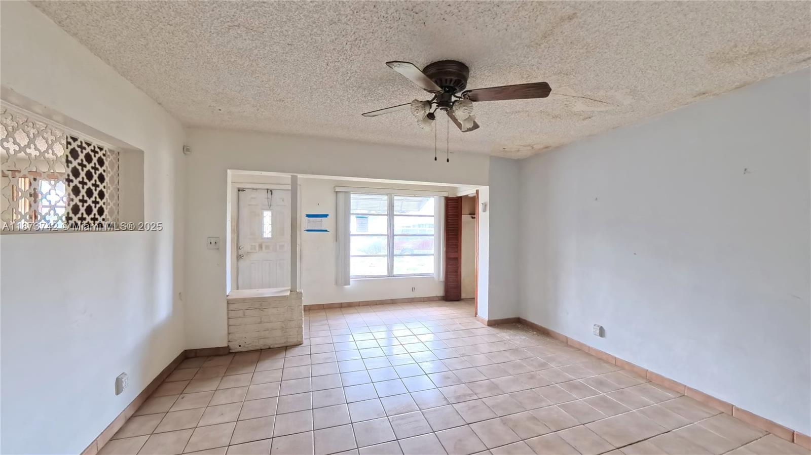 See details 410 2 / 1 1096 sq. ft. $ 2025-09-06 0 Photo