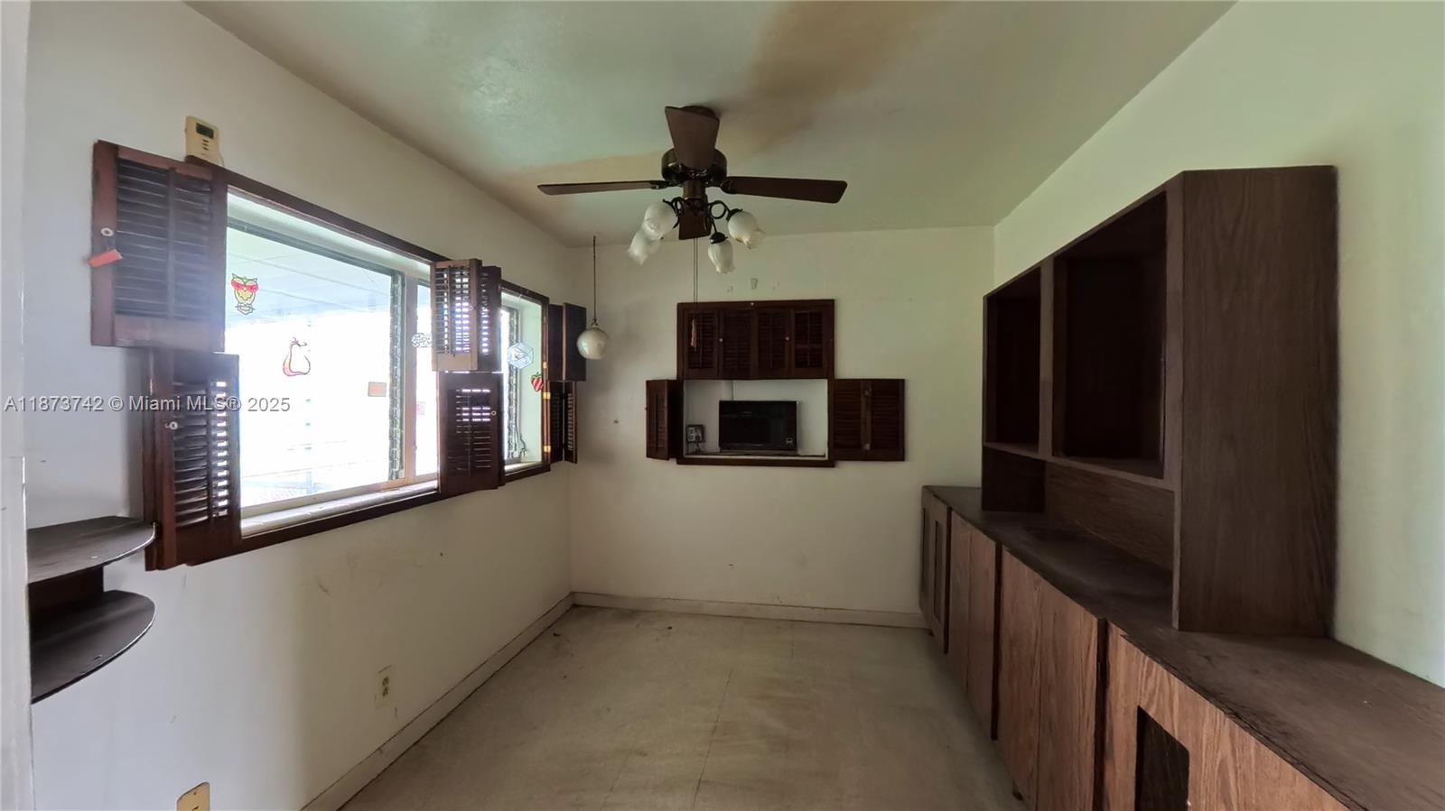 See details 410 2 / 1 1096 sq. ft. $ 2025-09-06 0 Photo