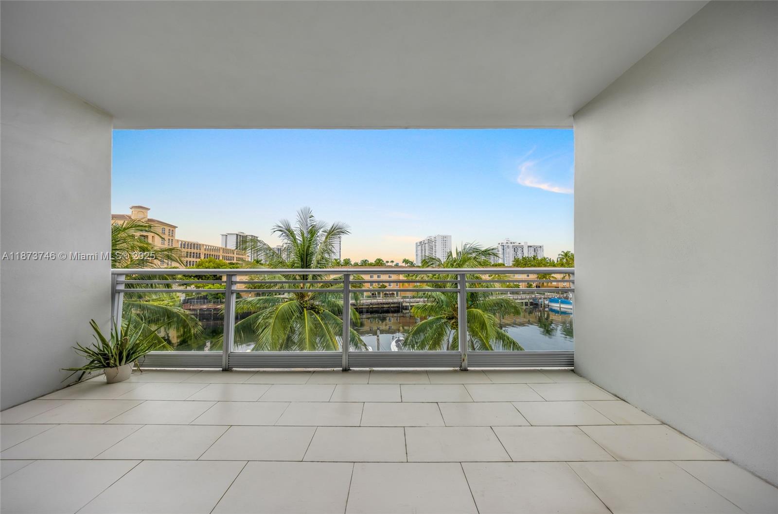 Photo of 2950 188th St  #302, Aventura, Florida, 33180 - 