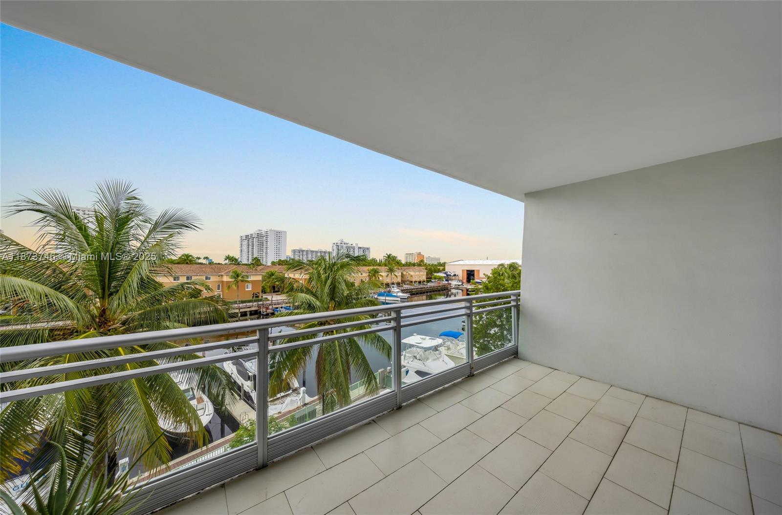 Photo of 2950 188th St  #302, Aventura, Florida, 33180 - 