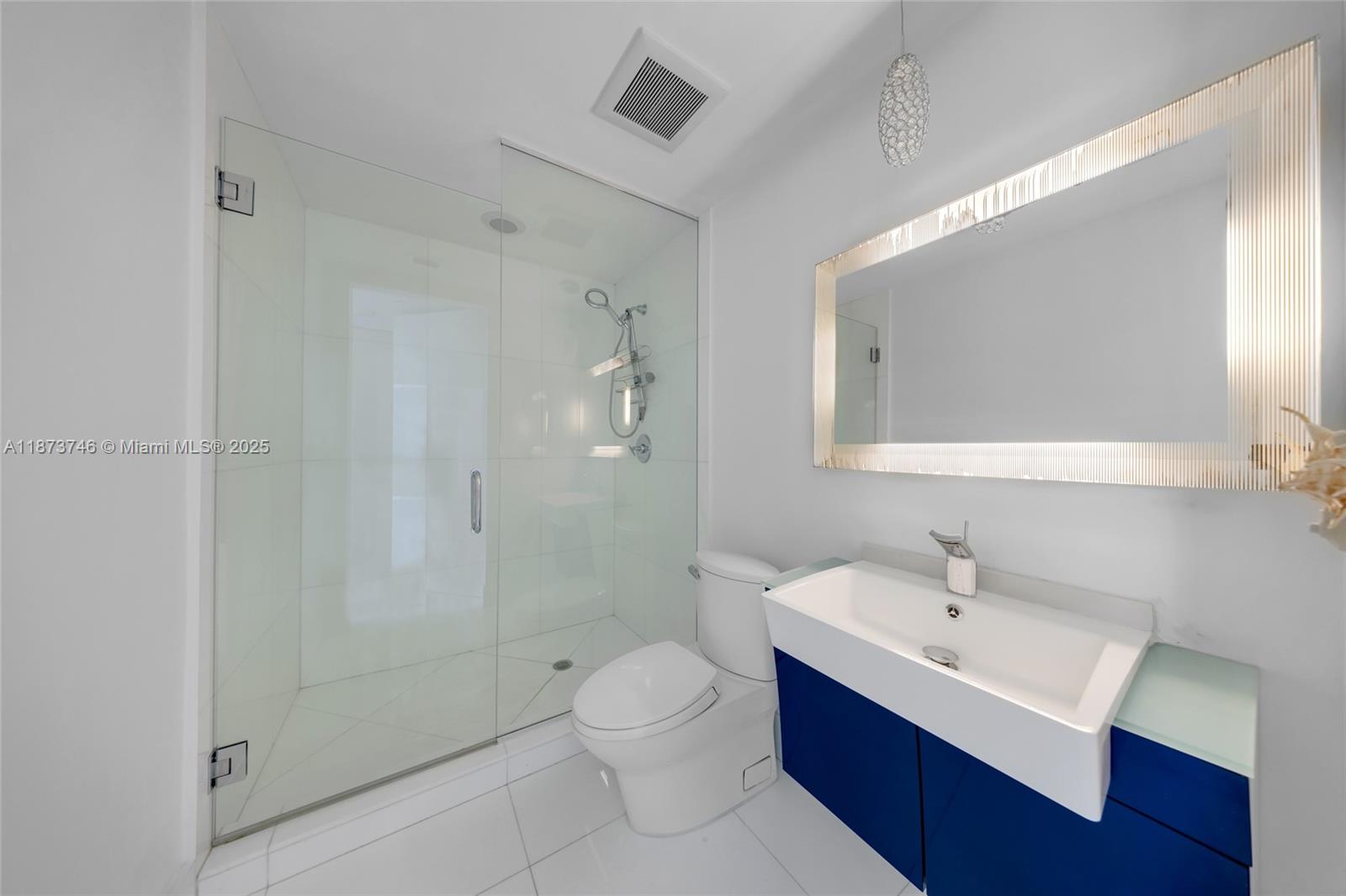 Photo of 2950 188th St  #302, Aventura, Florida, 33180 - 