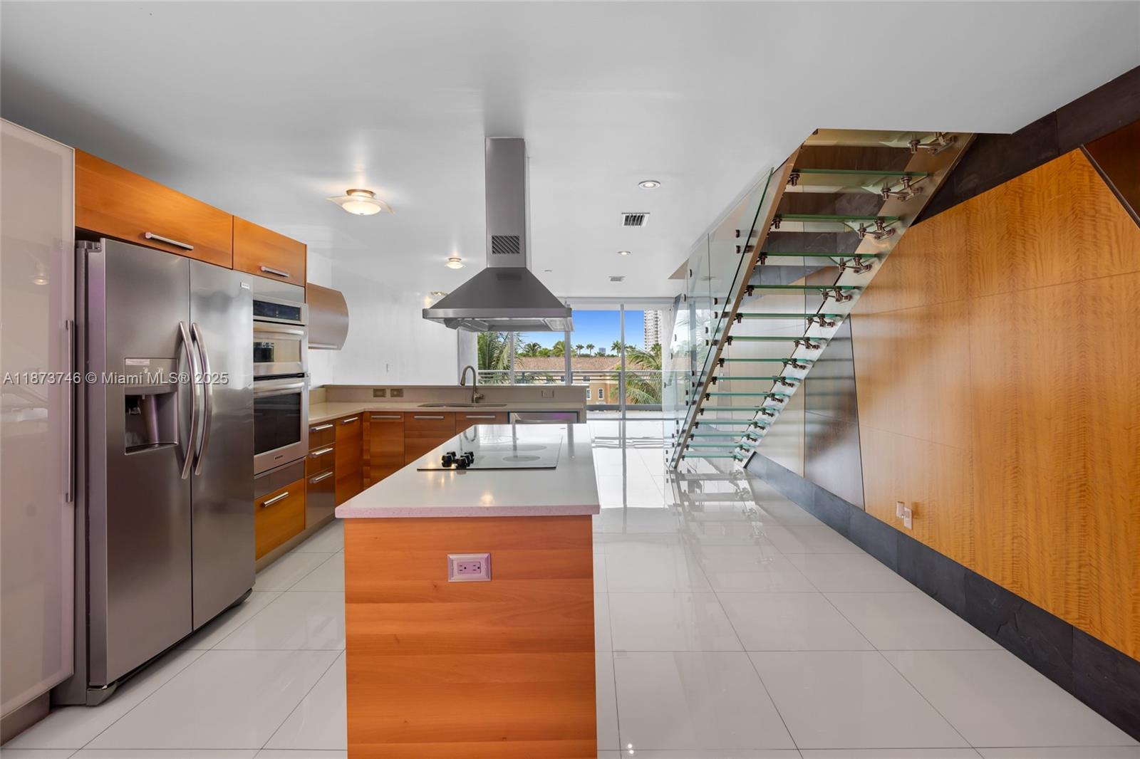 Photo of 2950 188th St  #302, Aventura, Florida, 33180 - 