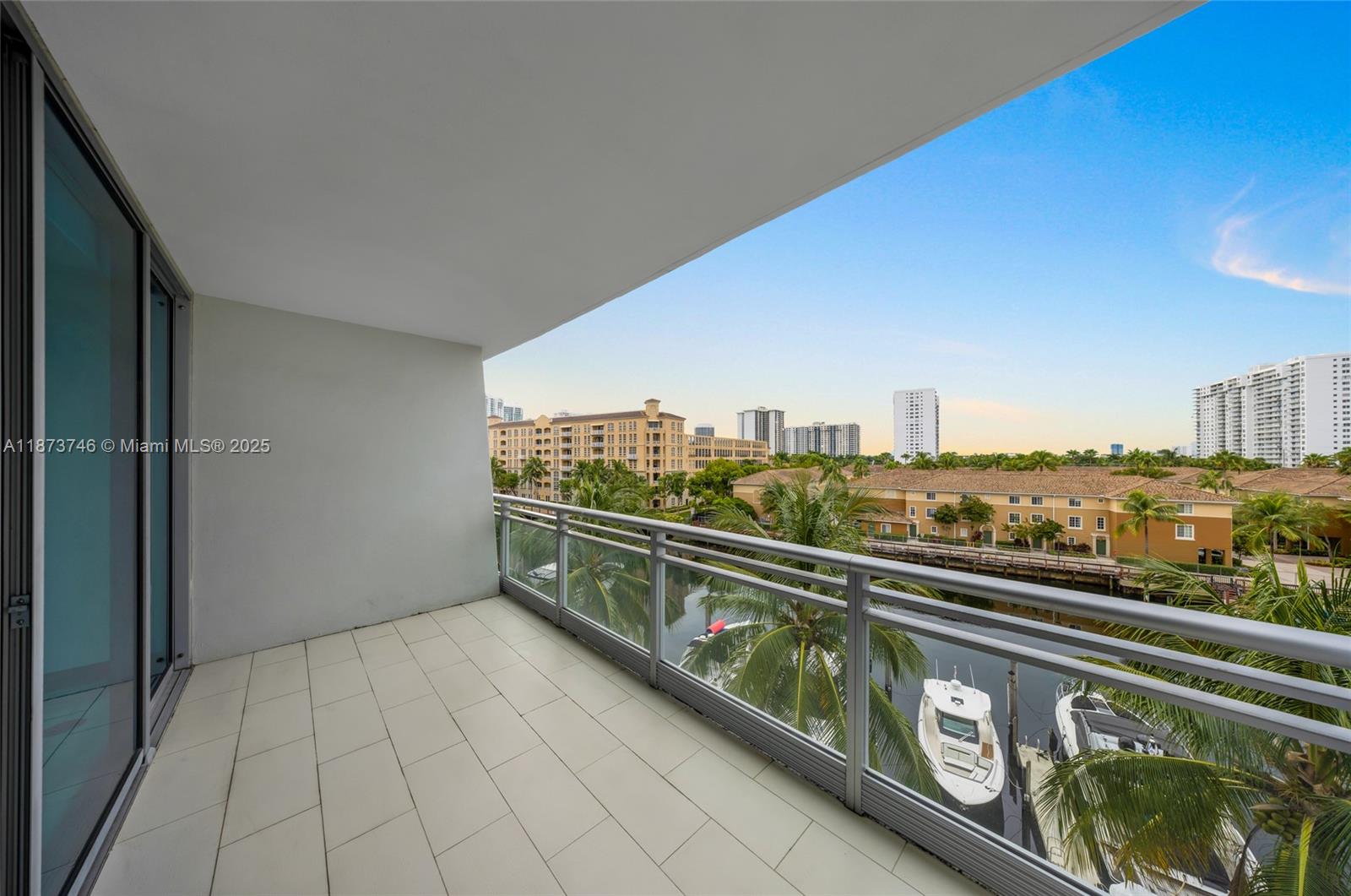 Photo of 2950 188th St  #302, Aventura, Florida, 33180 - 