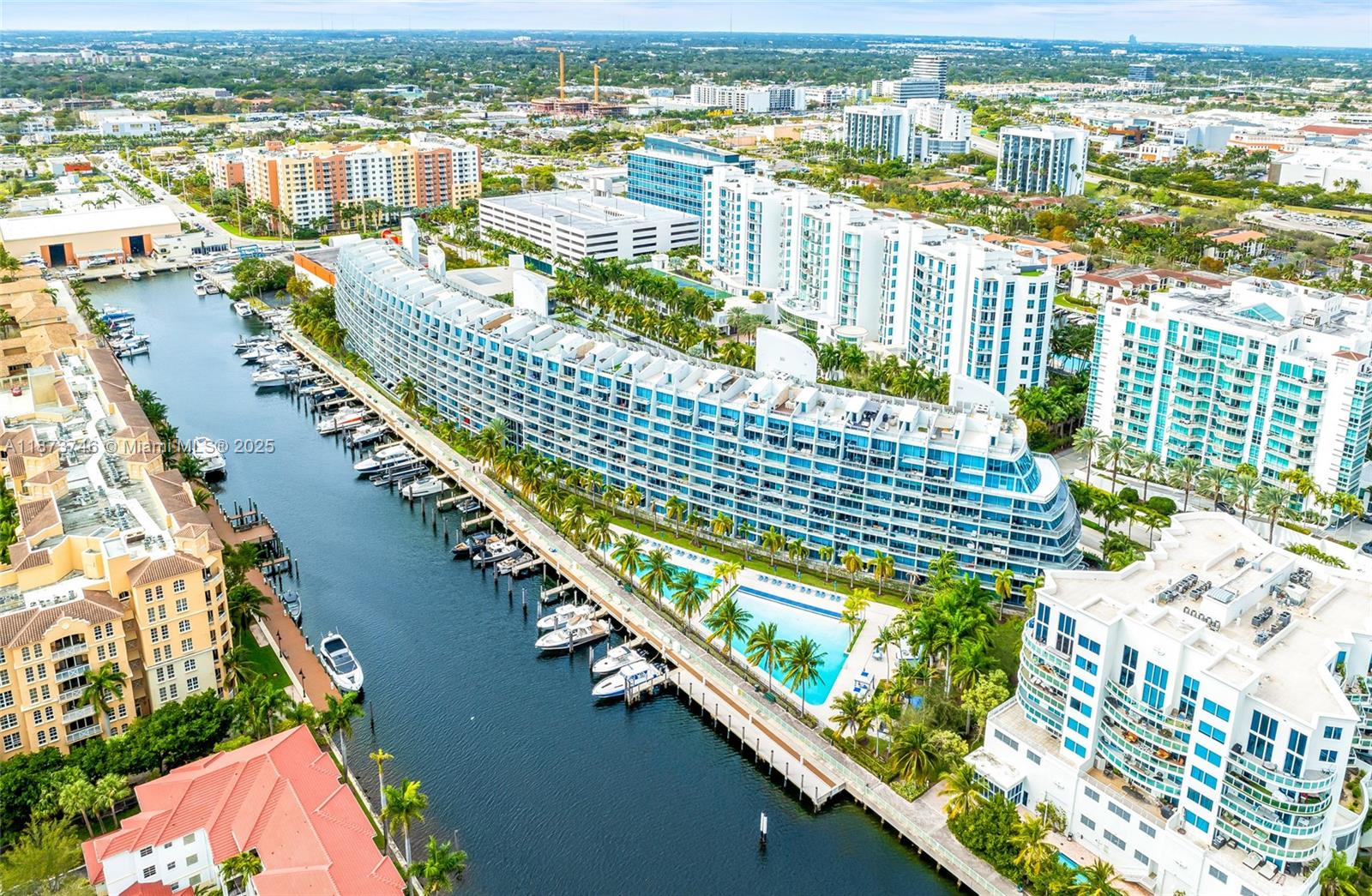Photo of 2950 188th St  #302, Aventura, Florida, 33180 - 