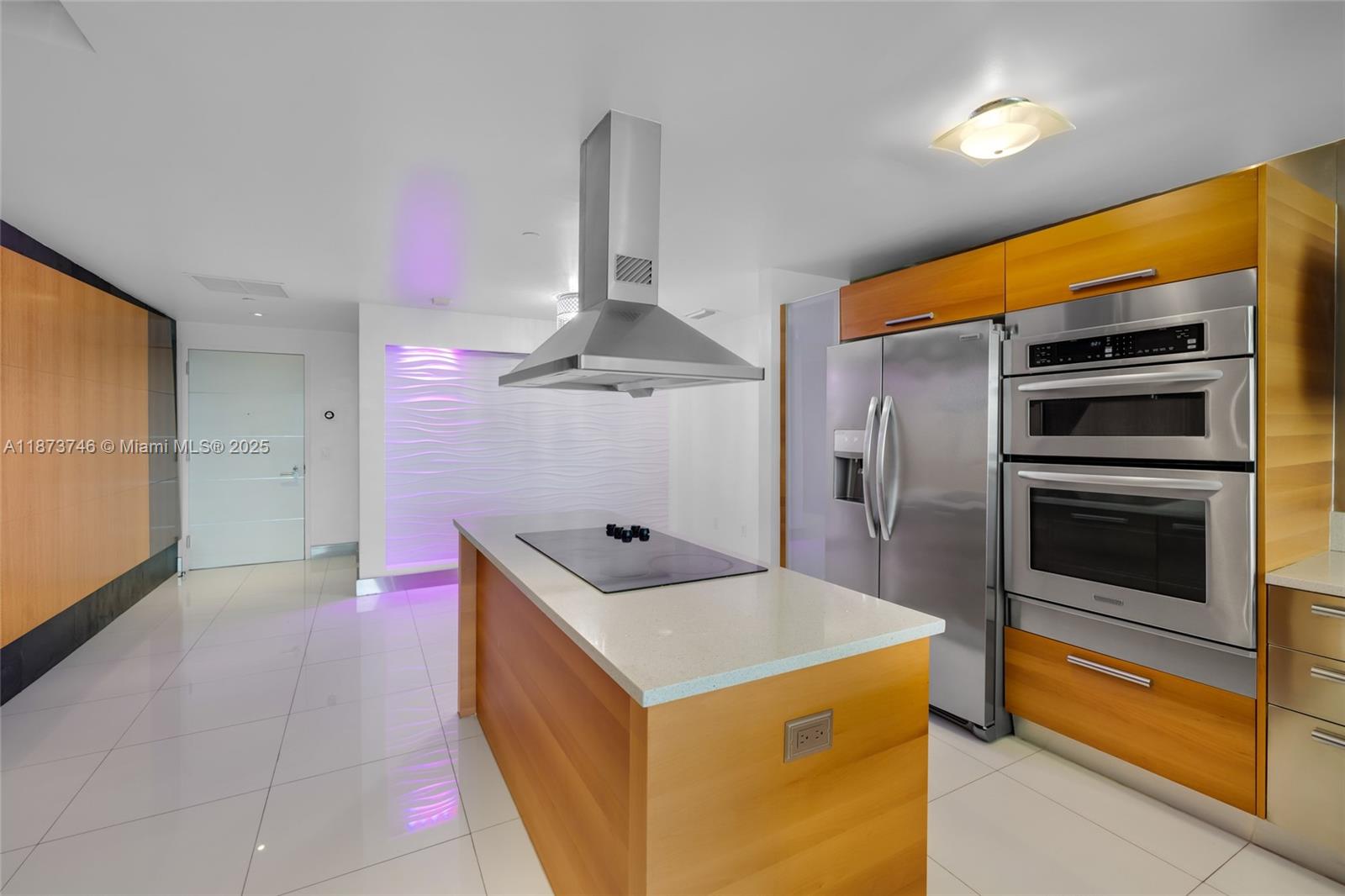 Photo of 2950 188th St  #302, Aventura, Florida, 33180 - 