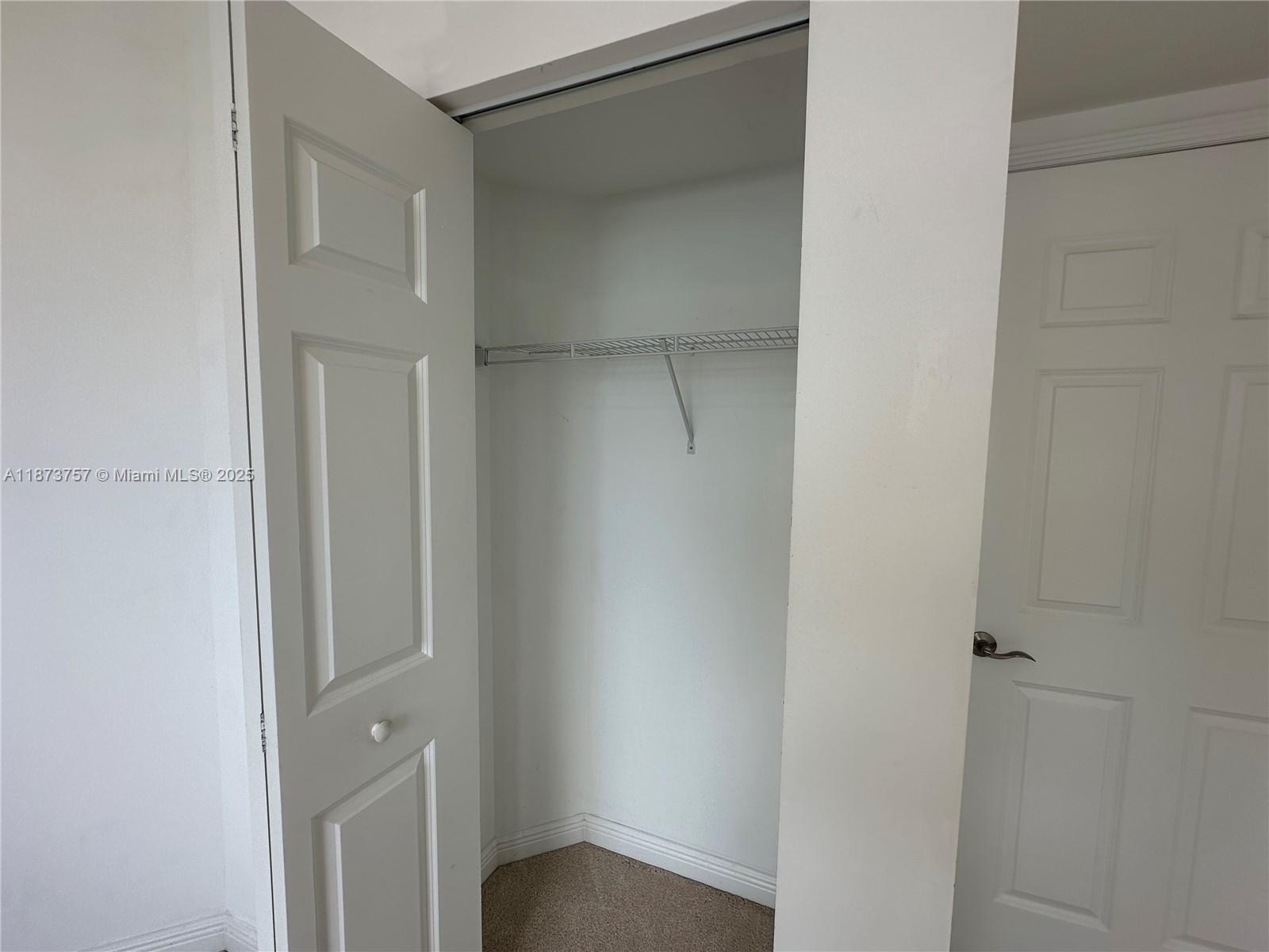 Фото 1755 Hallandale Beach Blvd  #1605E, Hallandale Beach, Florida, 33009 - 