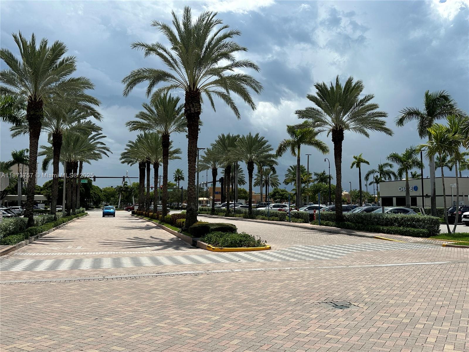 Фото 1755 Hallandale Beach Blvd  #1605E, Hallandale Beach, Florida, 33009 - 