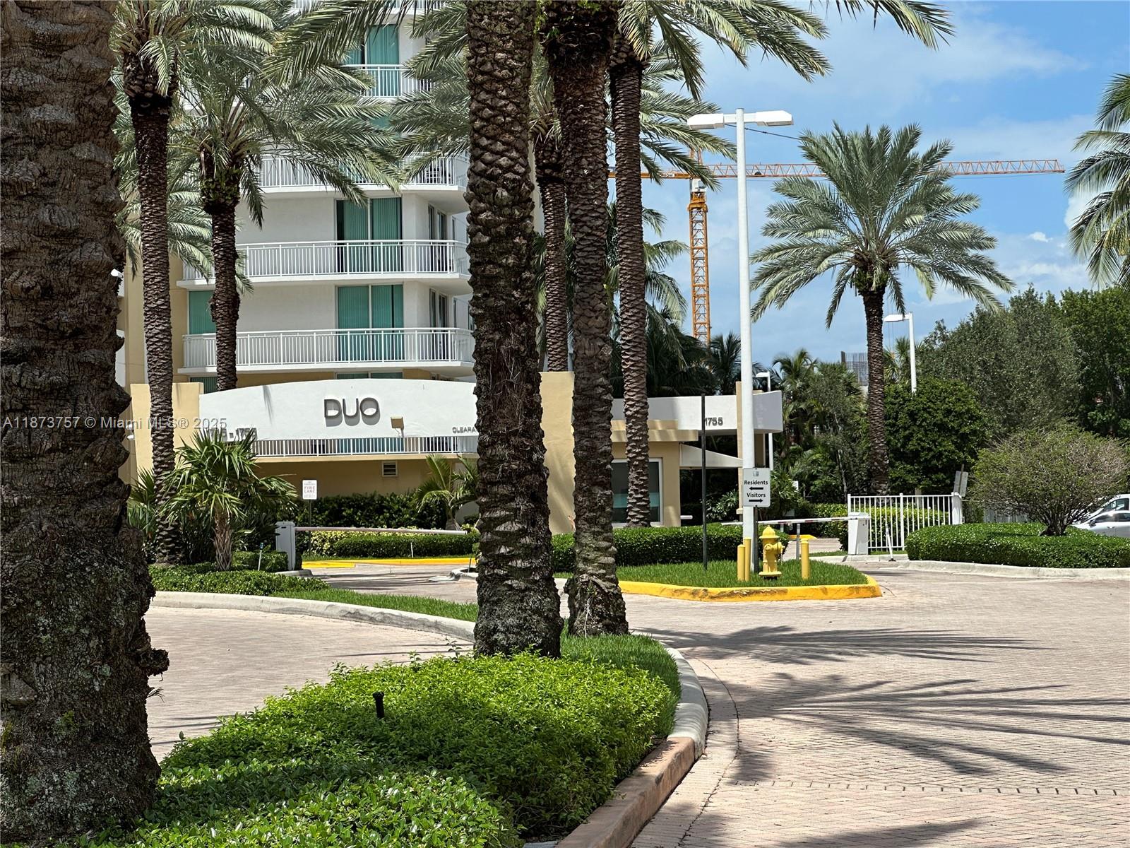 Фото 1755 Hallandale Beach Blvd  #1605E, Hallandale Beach, Florida, 33009 - 