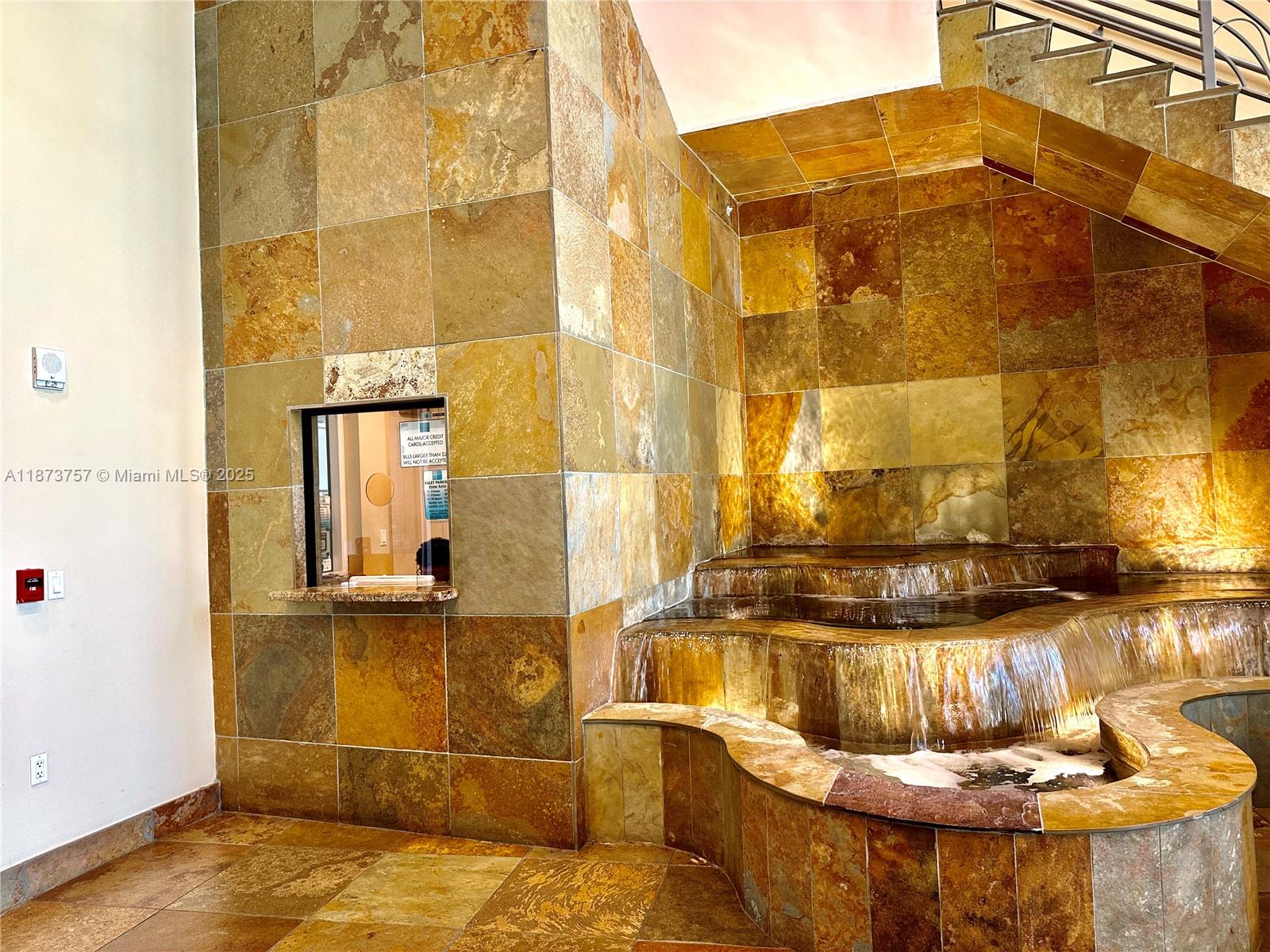 Фото 1755 Hallandale Beach Blvd  #1605E, Hallandale Beach, Florida, 33009 - 