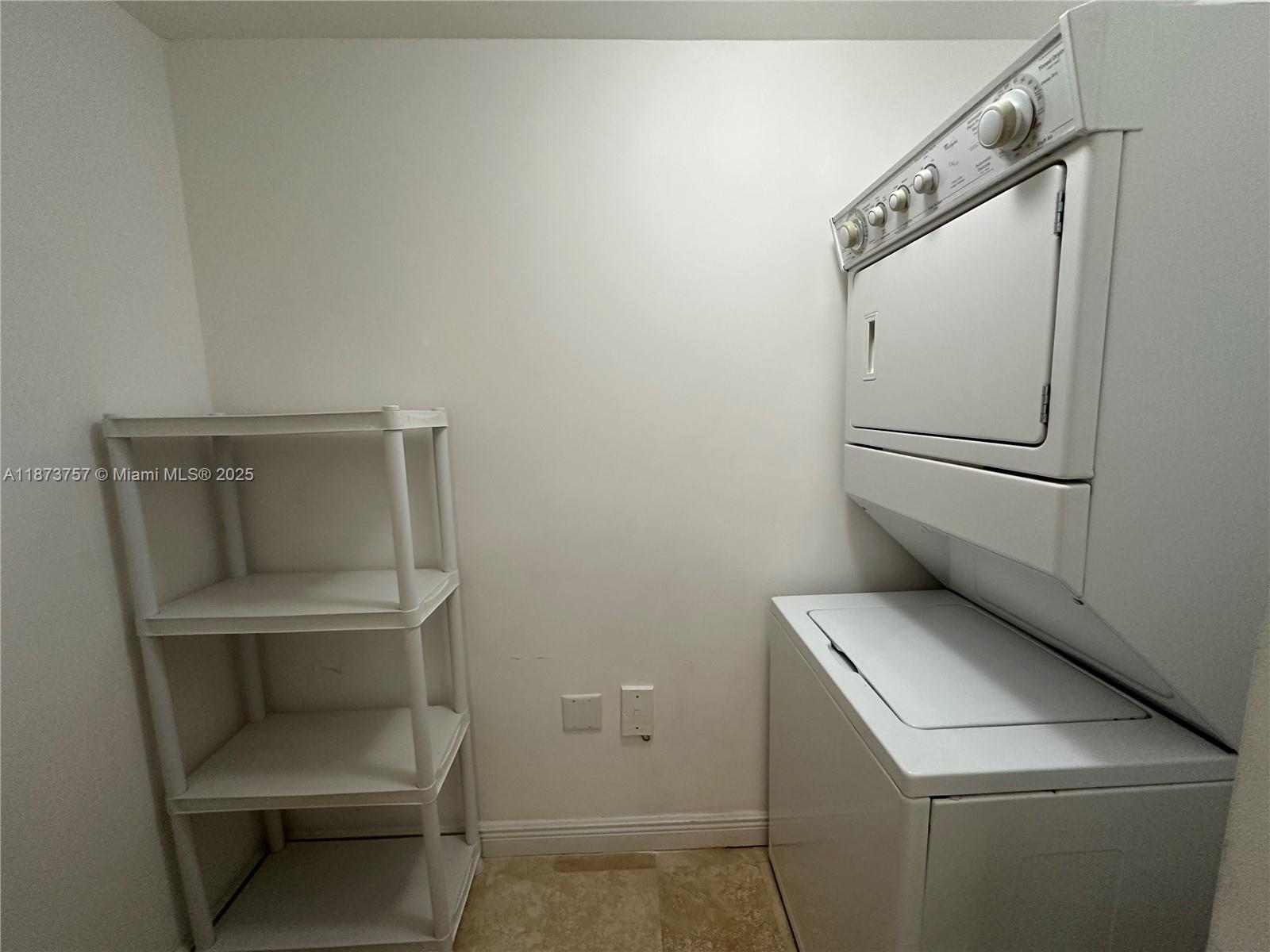 Фото 1755 Hallandale Beach Blvd  #1605E, Hallandale Beach, Florida, 33009 - 