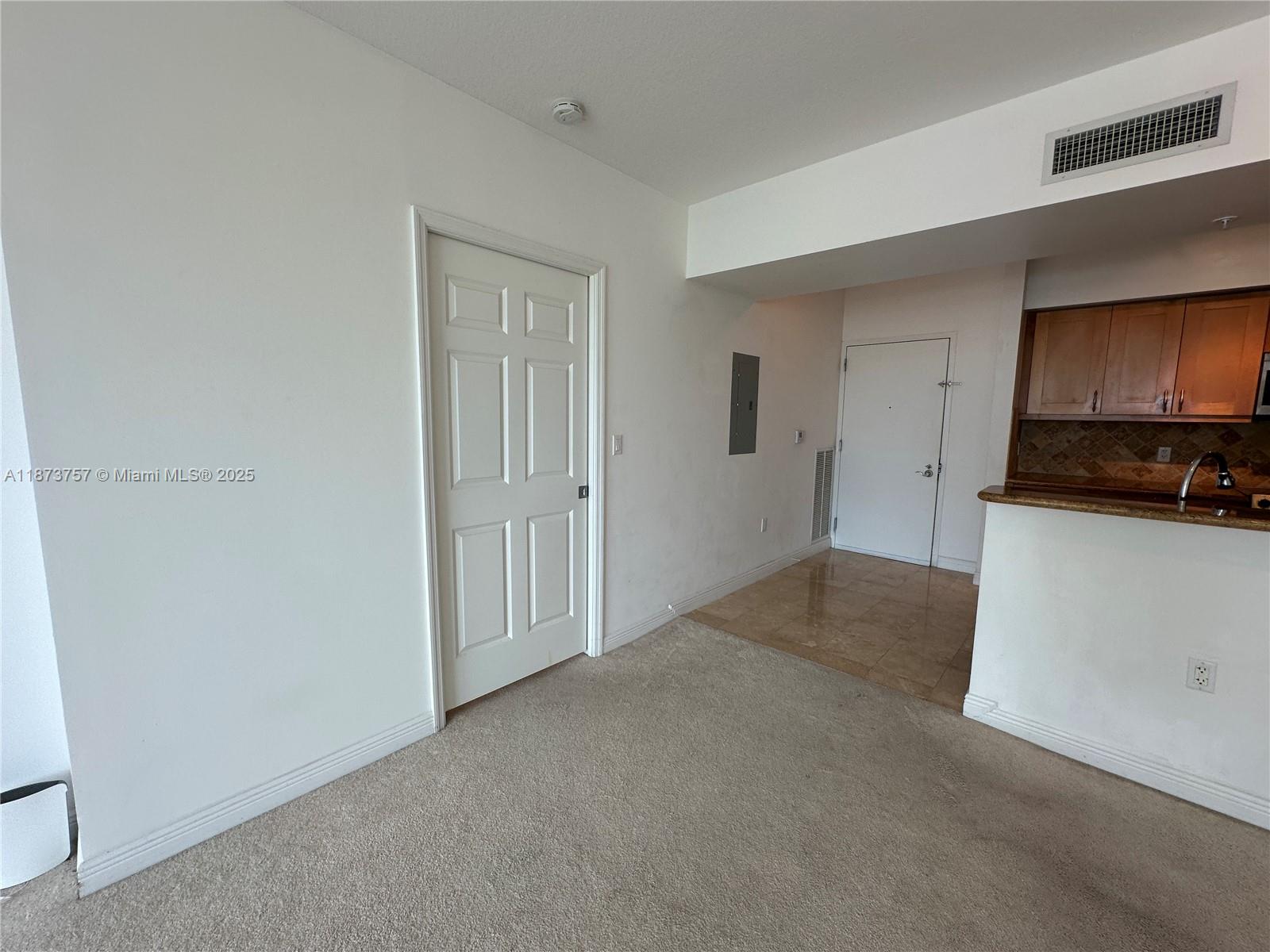 Фото 1755 Hallandale Beach Blvd  #1605E, Hallandale Beach, Florida, 33009 - 