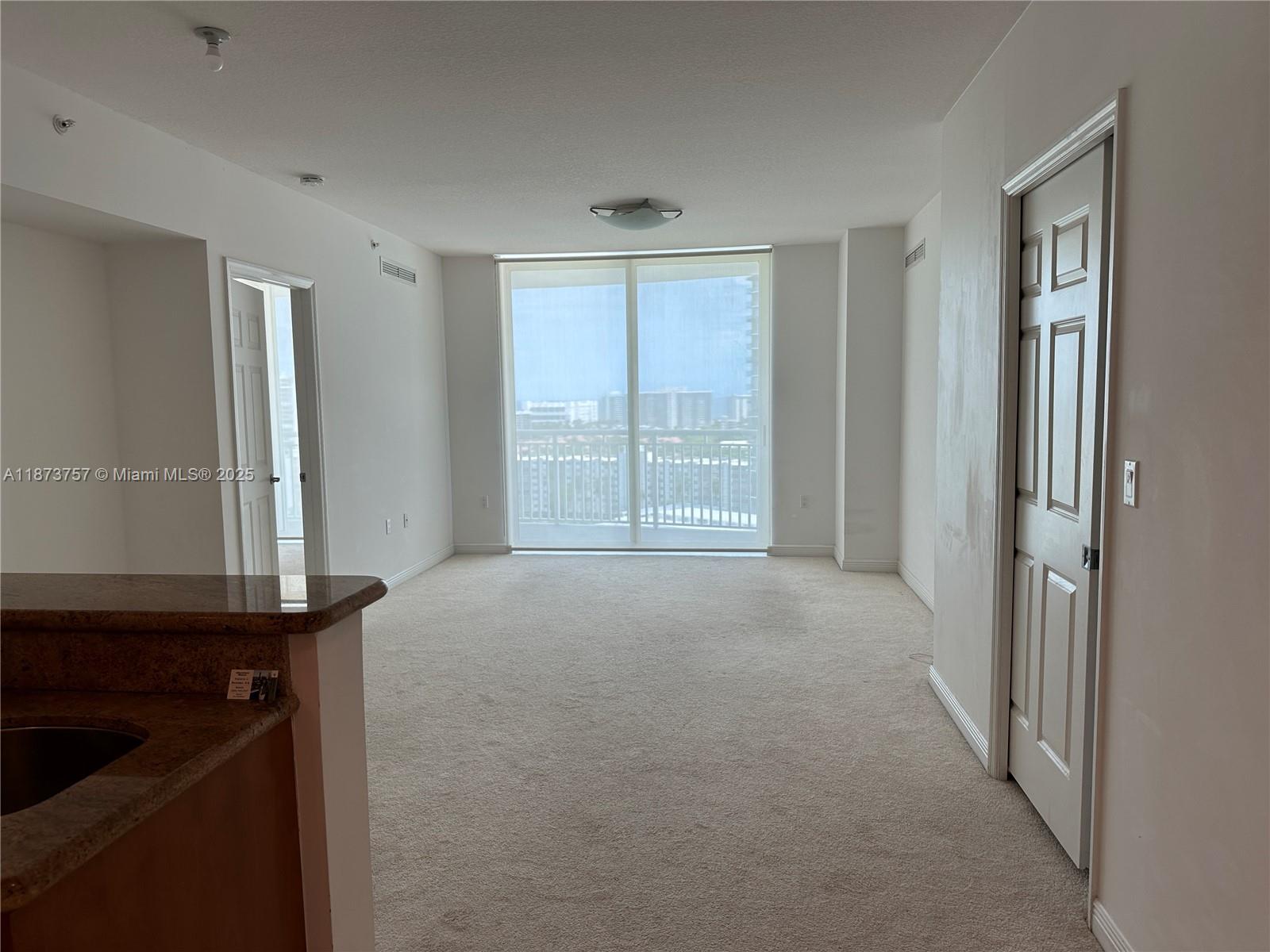 Фото 1755 Hallandale Beach Blvd  #1605E, Hallandale Beach, Florida, 33009 - 