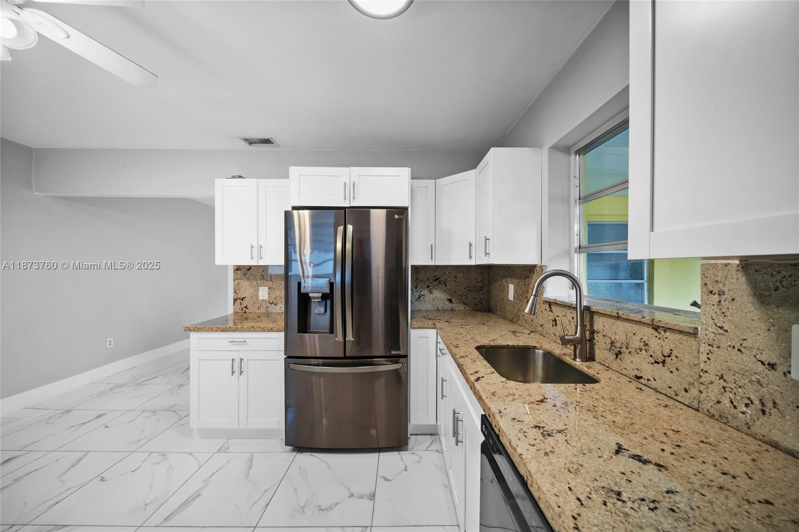 See details / 2549 sq. ft. $ 2025-09-06 0 Photo