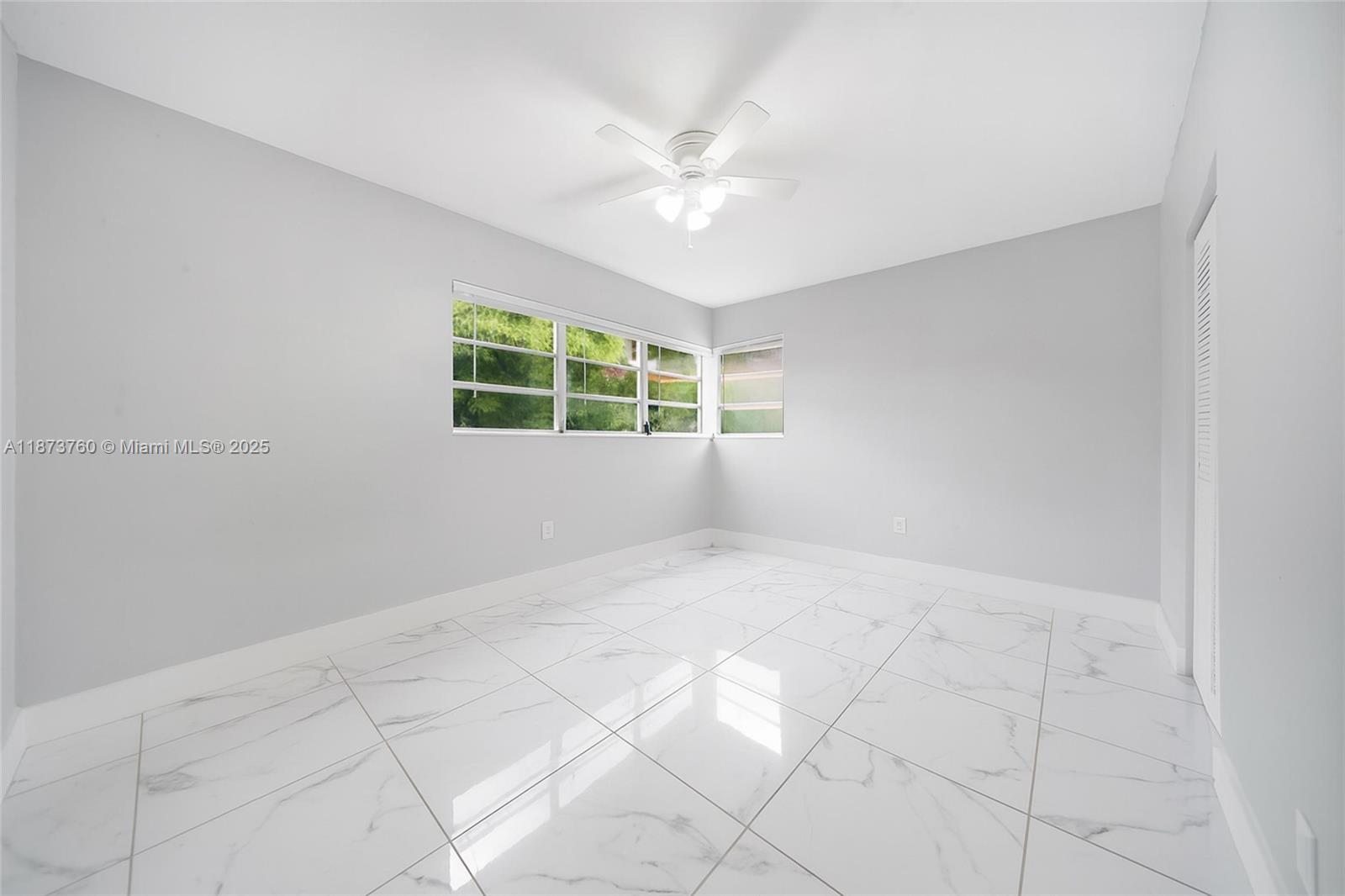 See details / 2549 sq. ft. $ 2025-09-06 0 Photo