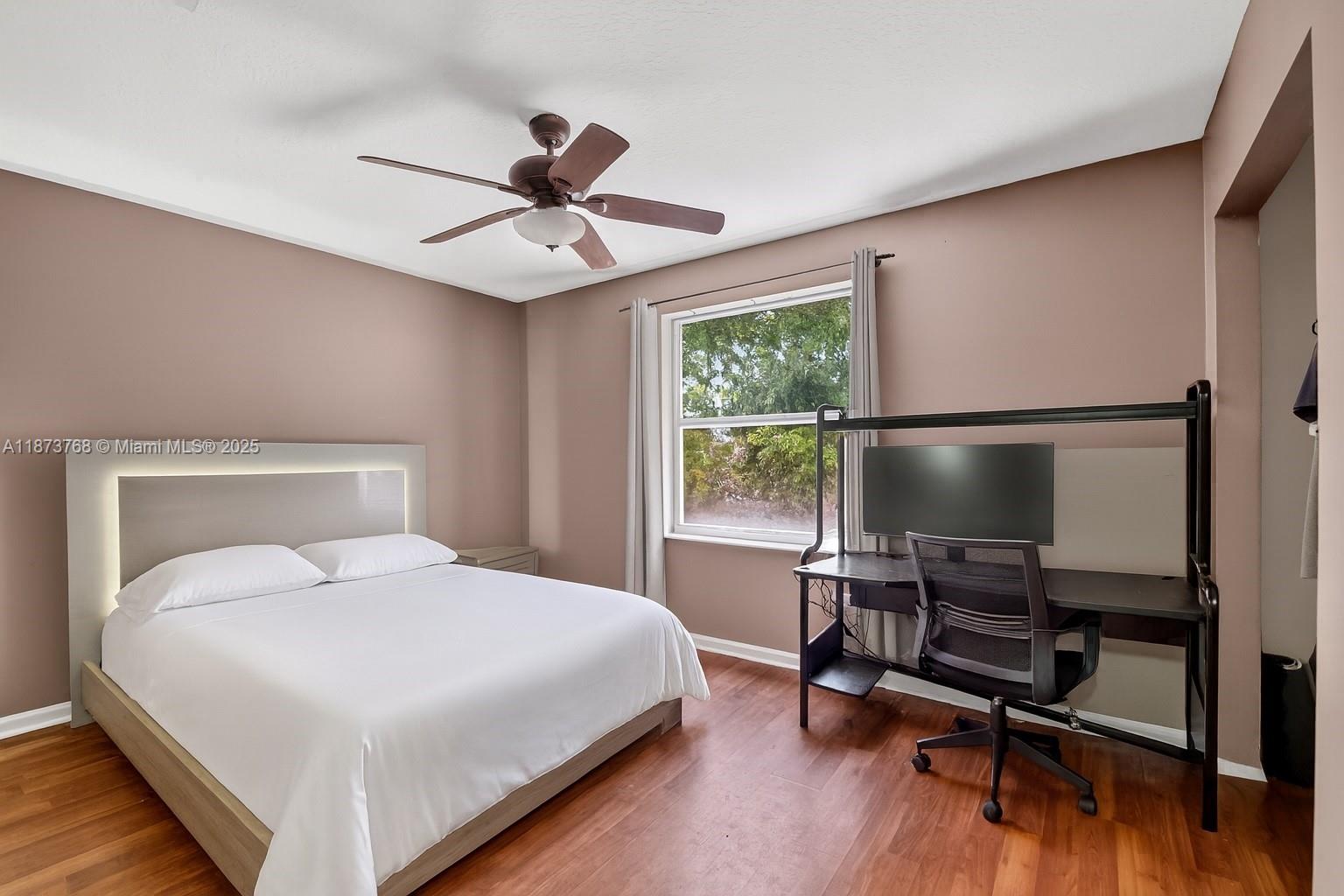 1579 5 / 3 2693 sq. ft. $ 2025-10-11 0 Photo