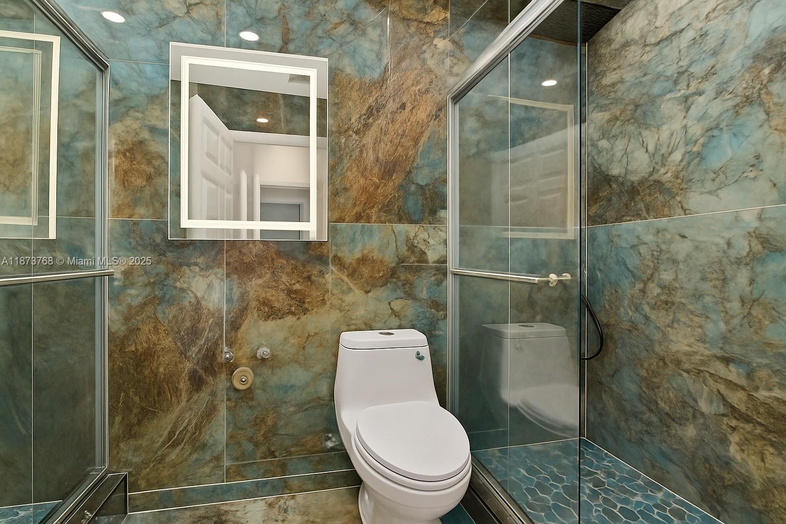 1579 5 / 3 2693 sq. ft. $ 2025-10-11 0 Photo
