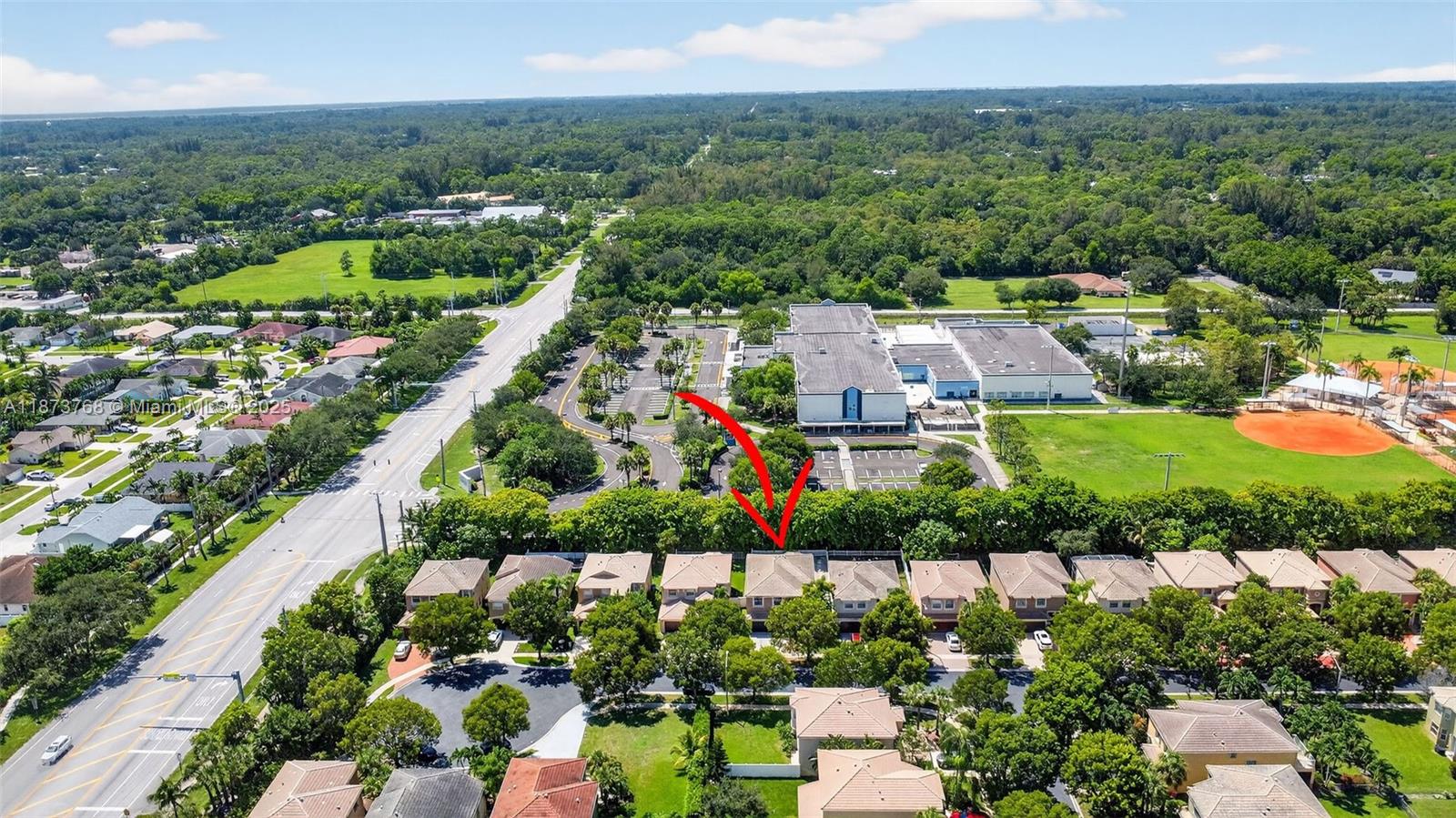 1579 5 / 3 2693 sq. ft. $ 2025-10-11 0 Photo