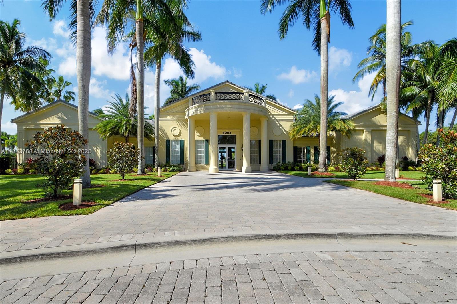 1579 5 / 3 2693 sq. ft. $ 2025-10-11 0 Photo