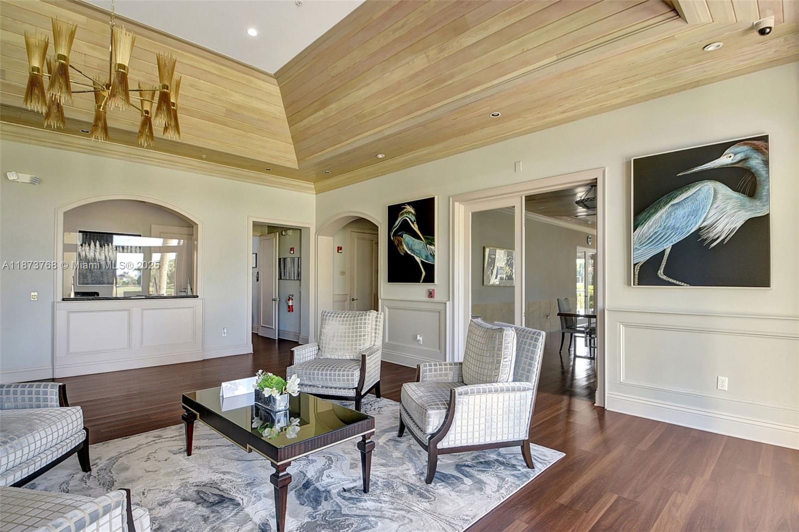 1579 5 / 3 2693 sq. ft. $ 2025-10-11 0 Photo