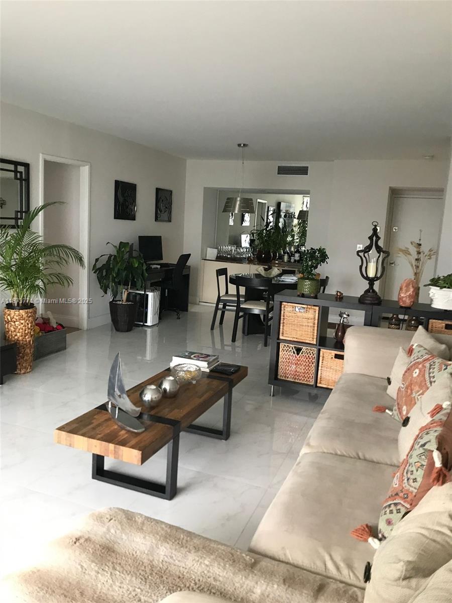 Photo of 3731 Country Club Dr  #1926, Aventura, Florida, 33180 - 
