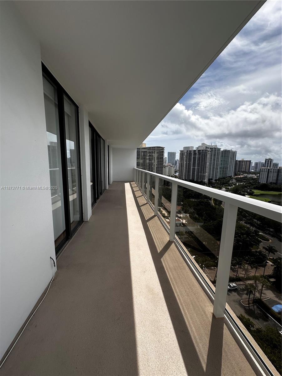 Photo of 3731 Country Club Dr  #1926, Aventura, Florida, 33180 - 