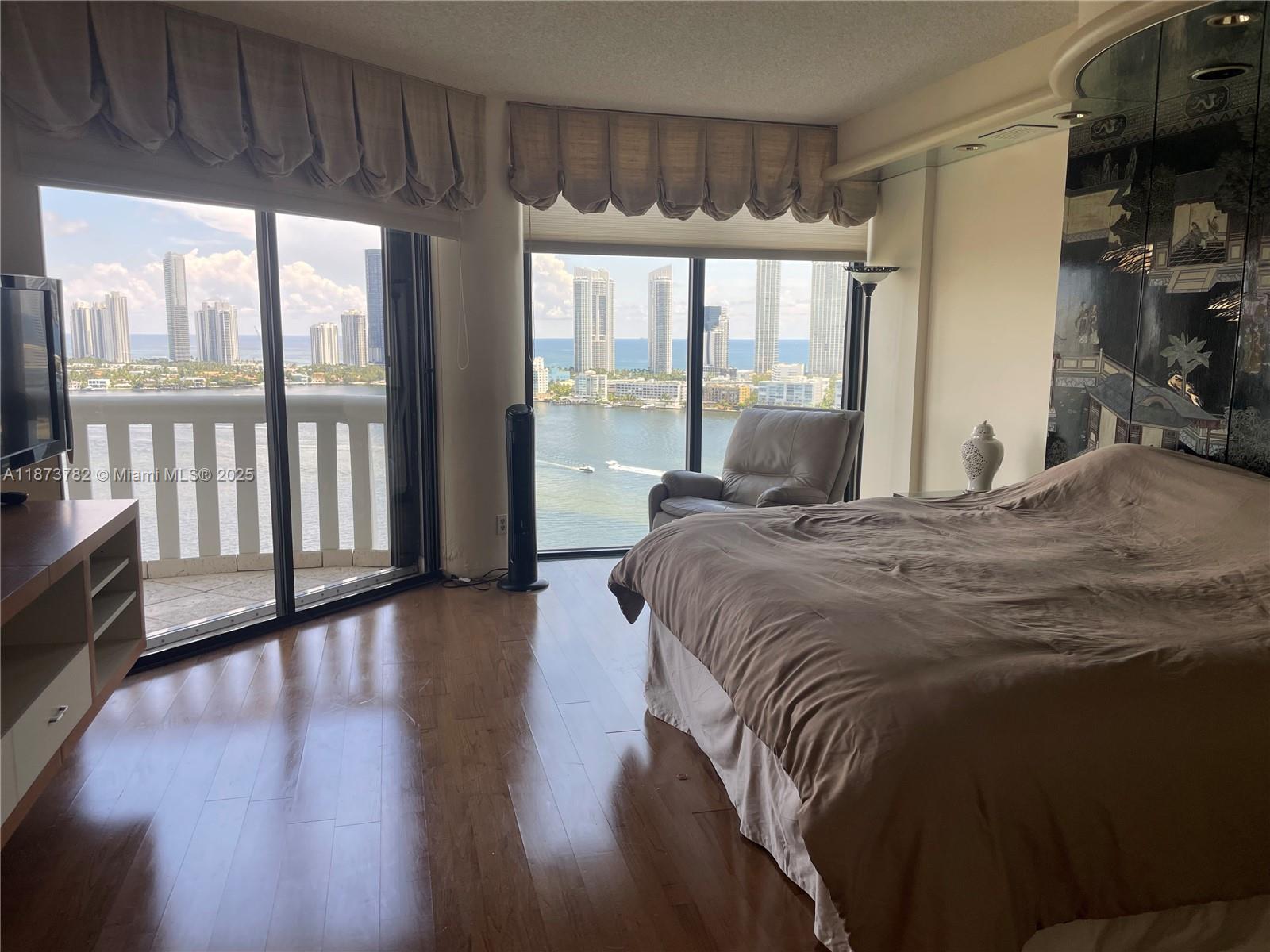 2405 2 / 3 2154 sq. ft. $ 2025-09-06 0 Photo