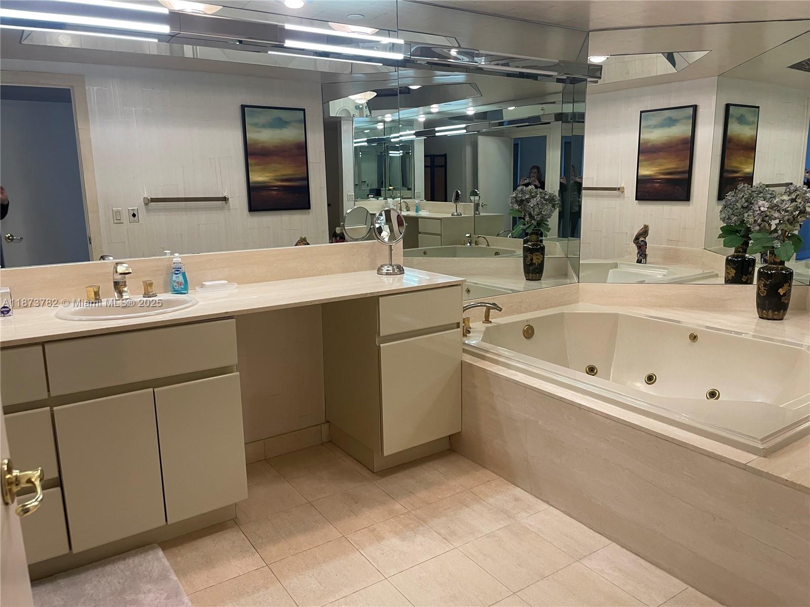 2405 2 / 3 2154 sq. ft. $ 2025-09-06 0 Photo