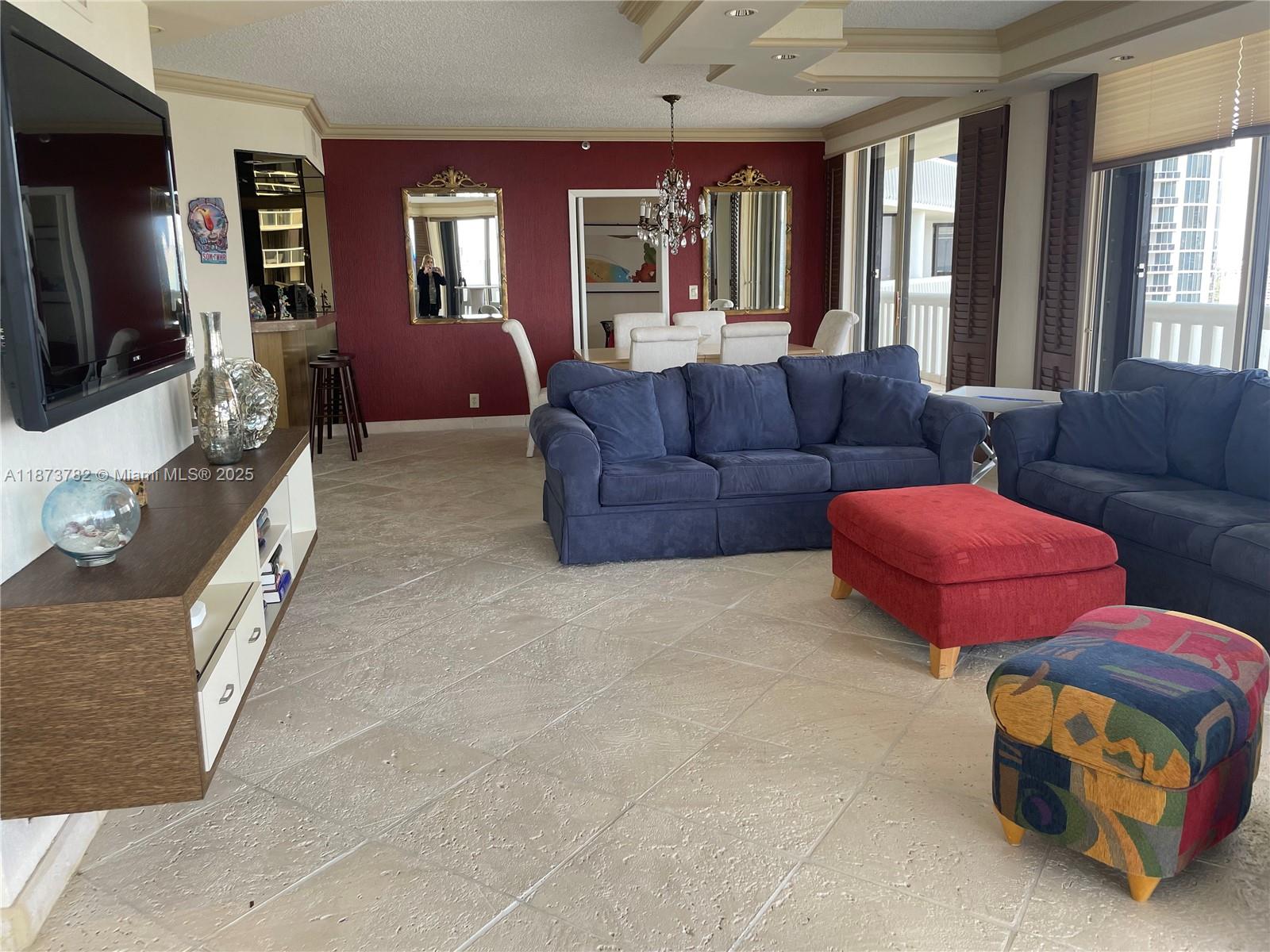 2405 2 / 3 2154 sq. ft. $ 2025-09-06 0 Photo