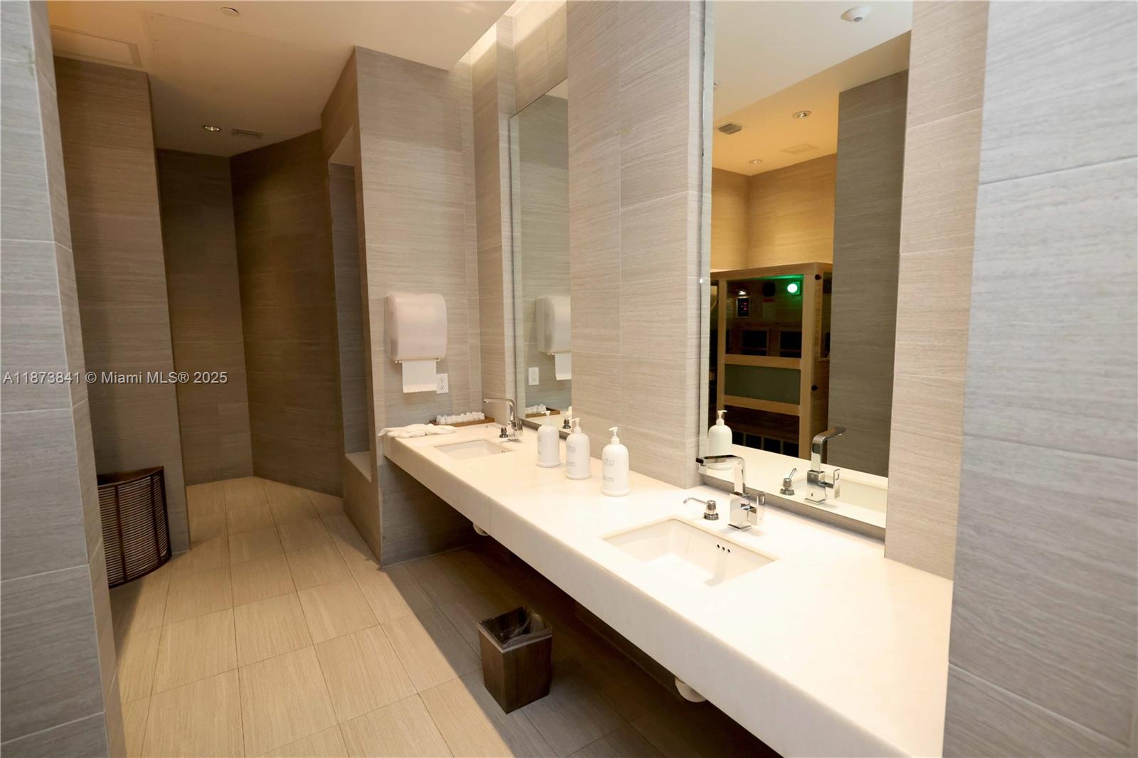 Photo of 3250 188th St #502, Aventura, Florida, 33180 - bathroom