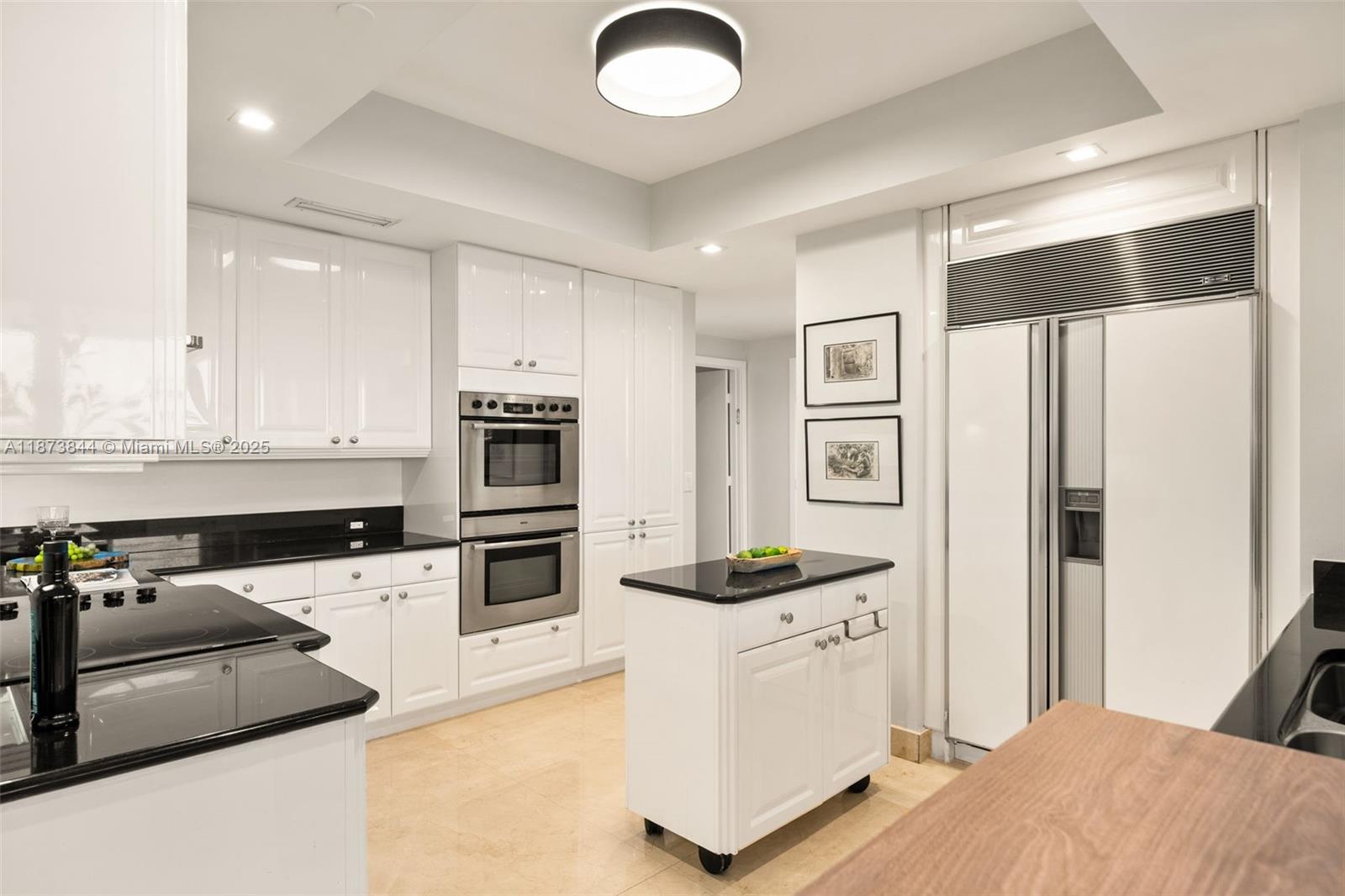 Photo of 21200 Point Pl  #1102, Aventura, Florida, 33180 - 