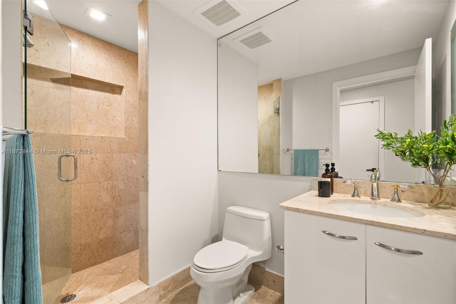 Photo of 21200 Point Pl  #1102, Aventura, Florida, 33180 - 