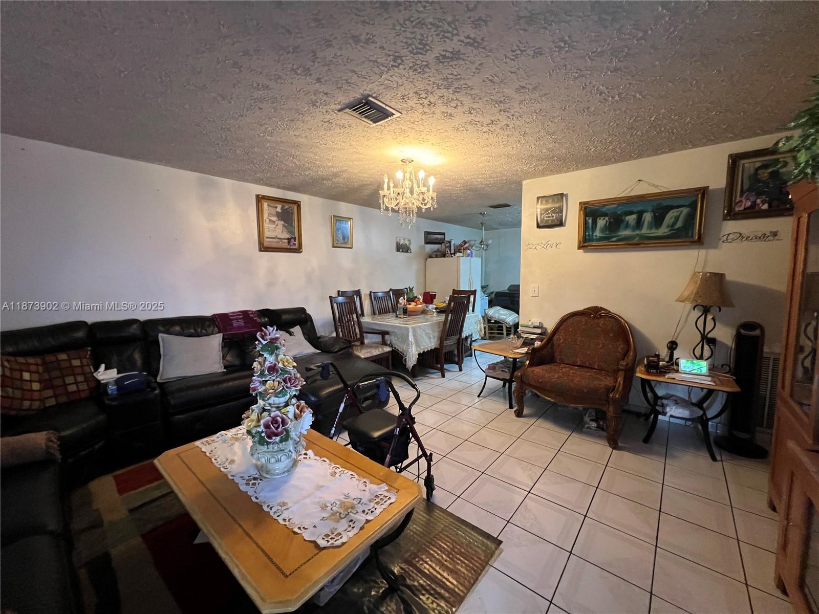 See details / 1440 sq. ft. $ 2025-09-07 0 Photo
