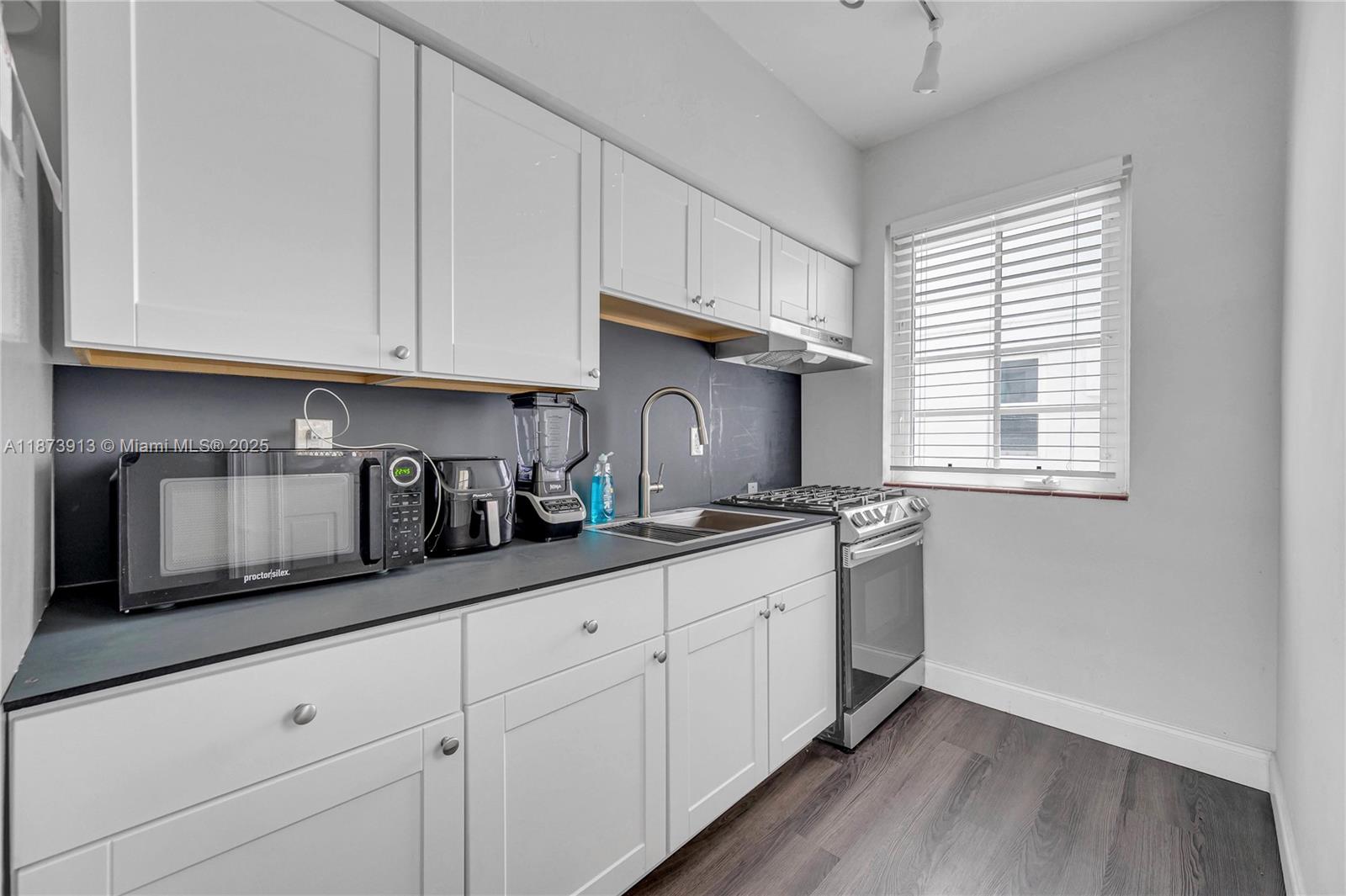   /  8140 sq. ft. $ 2025-09-07 0 Photo