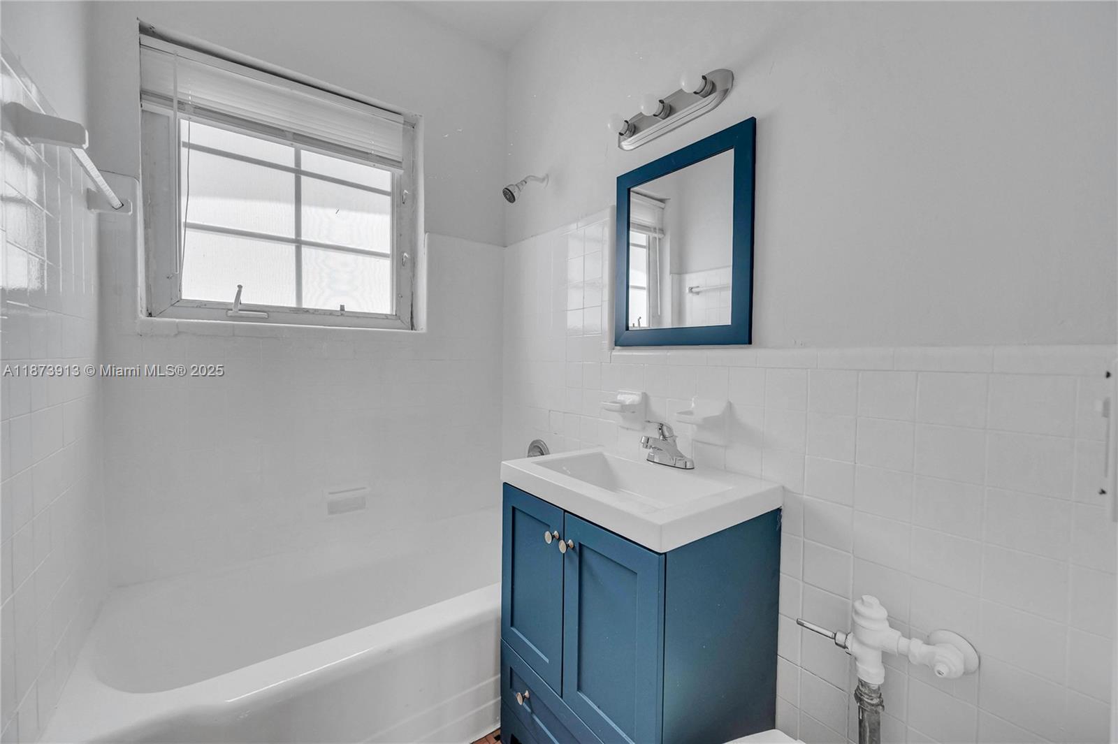   /  8140 sq. ft. $ 2025-09-07 0 Photo