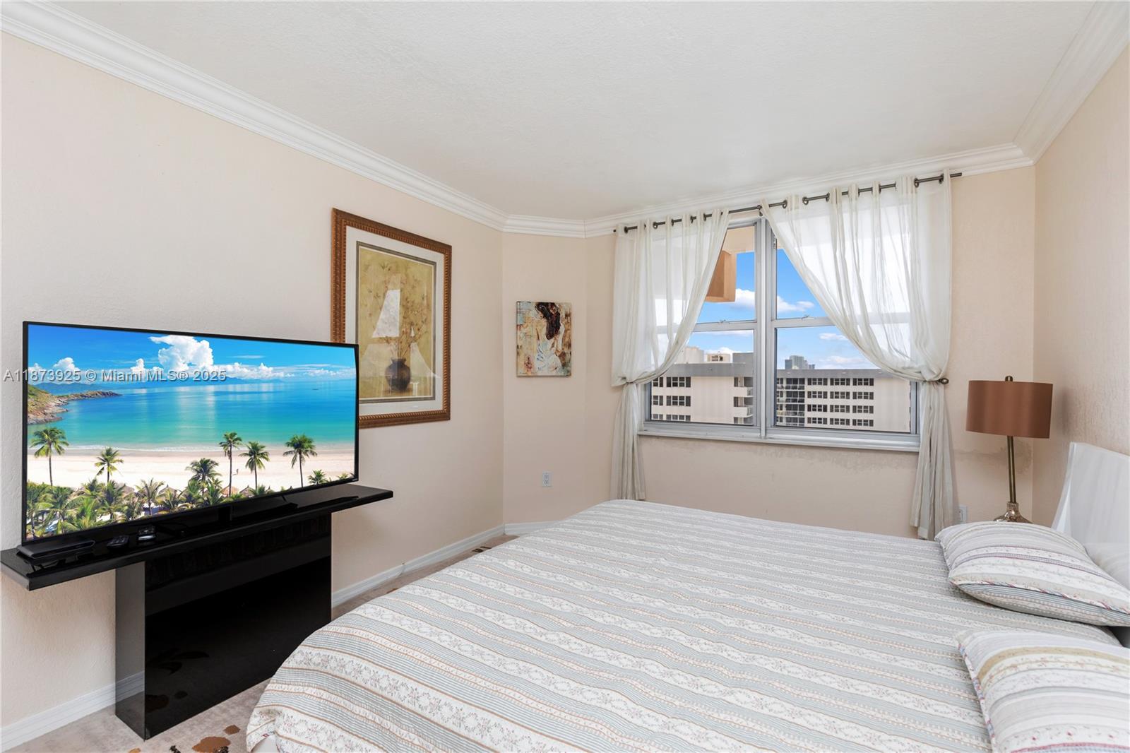 See details 22L 1 / 2 870 sq. ft. $ 2025-09-07 0 Photo