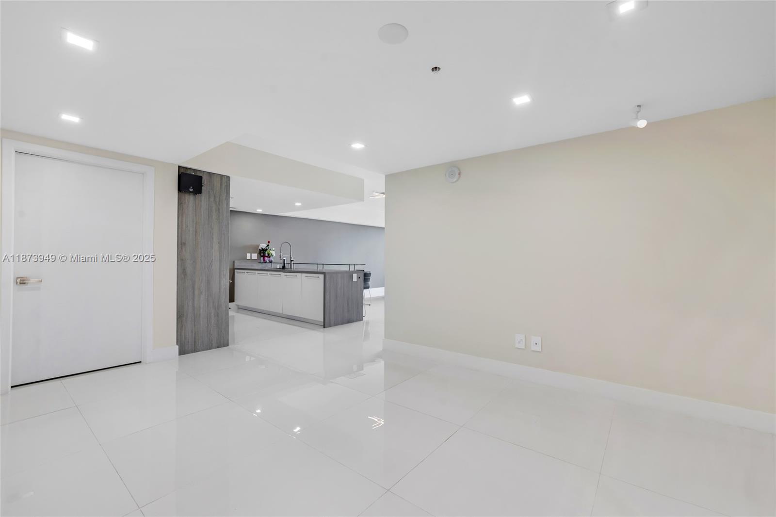 Photo of 400 Sunny Isles Blvd  #1603, Sunny Isles Beach, Florida, 33160 - 