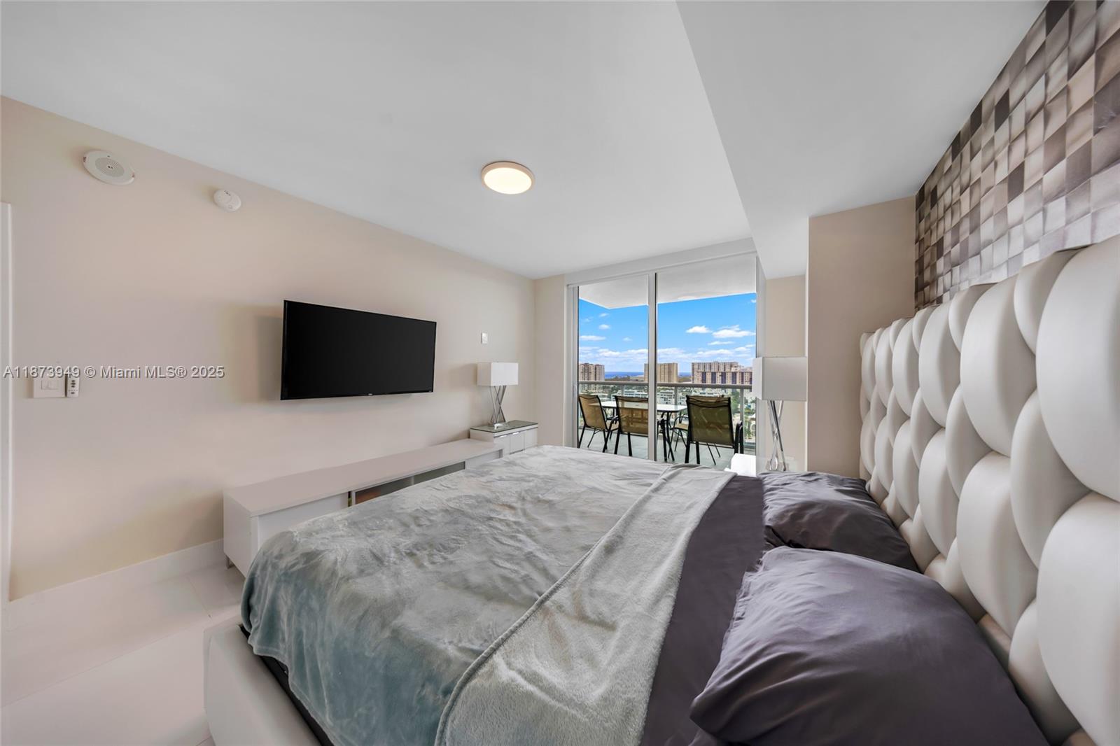 Photo of 400 Sunny Isles Blvd  #1603, Sunny Isles Beach, Florida, 33160 - 