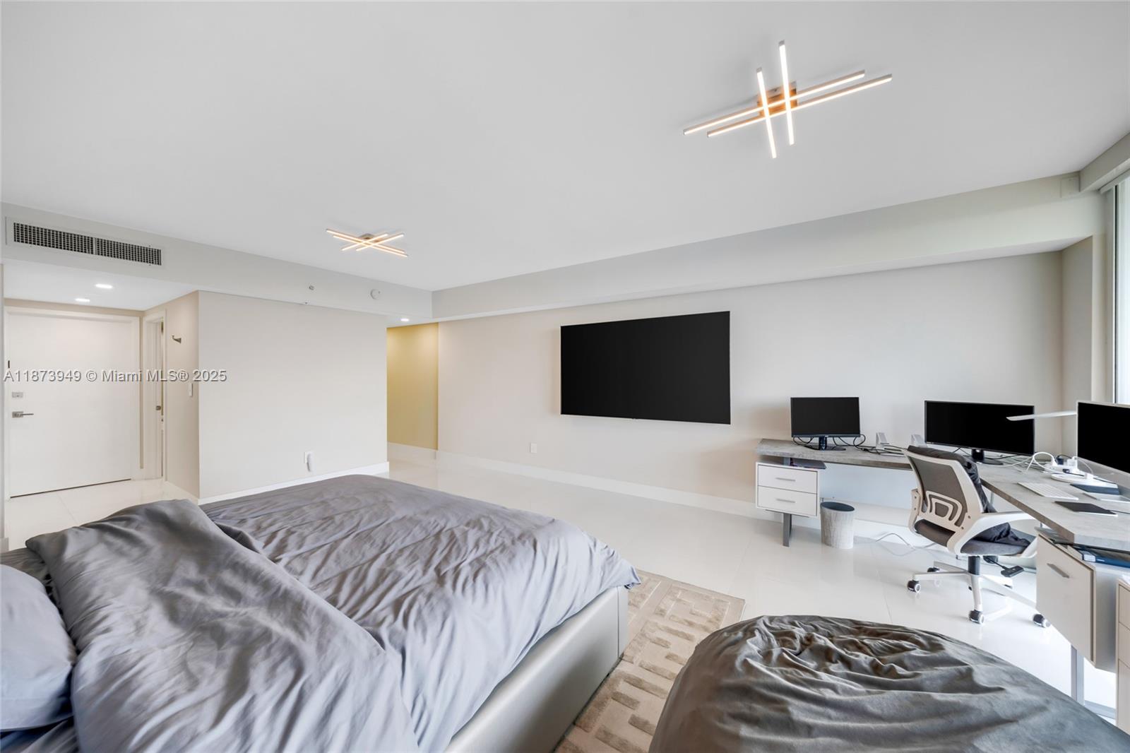 Photo of 400 Sunny Isles Blvd  #1603, Sunny Isles Beach, Florida, 33160 - 