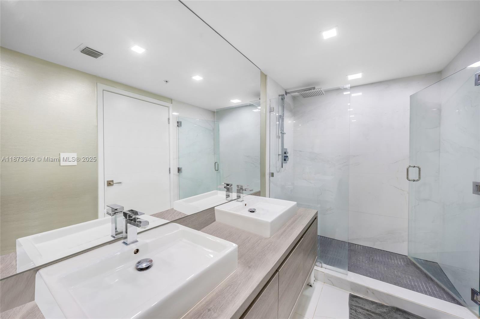 Photo of 400 Sunny Isles Blvd  #1603, Sunny Isles Beach, Florida, 33160 - 