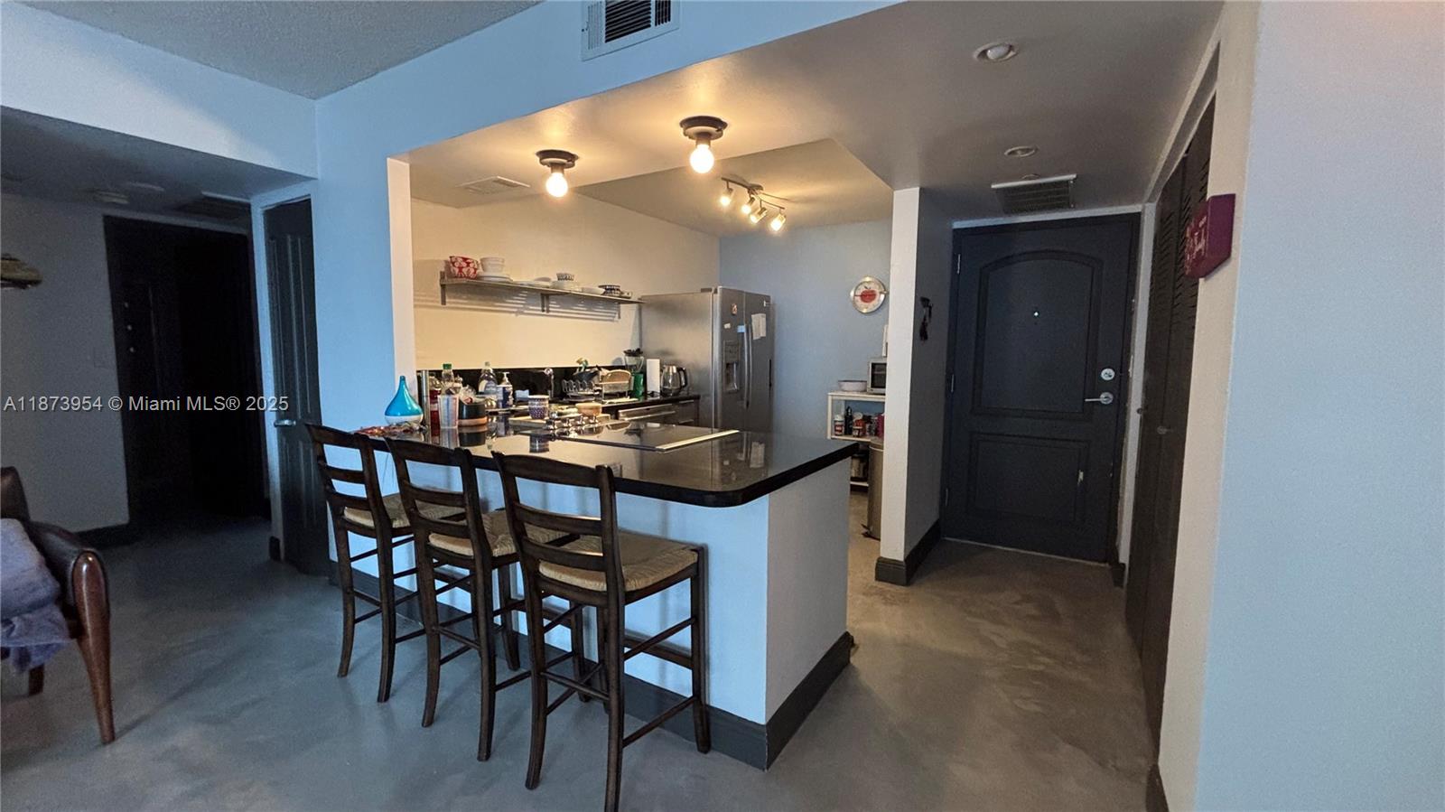 Photo of 3675 Country Club Dr  #2209, Aventura, Florida, 33180 - 