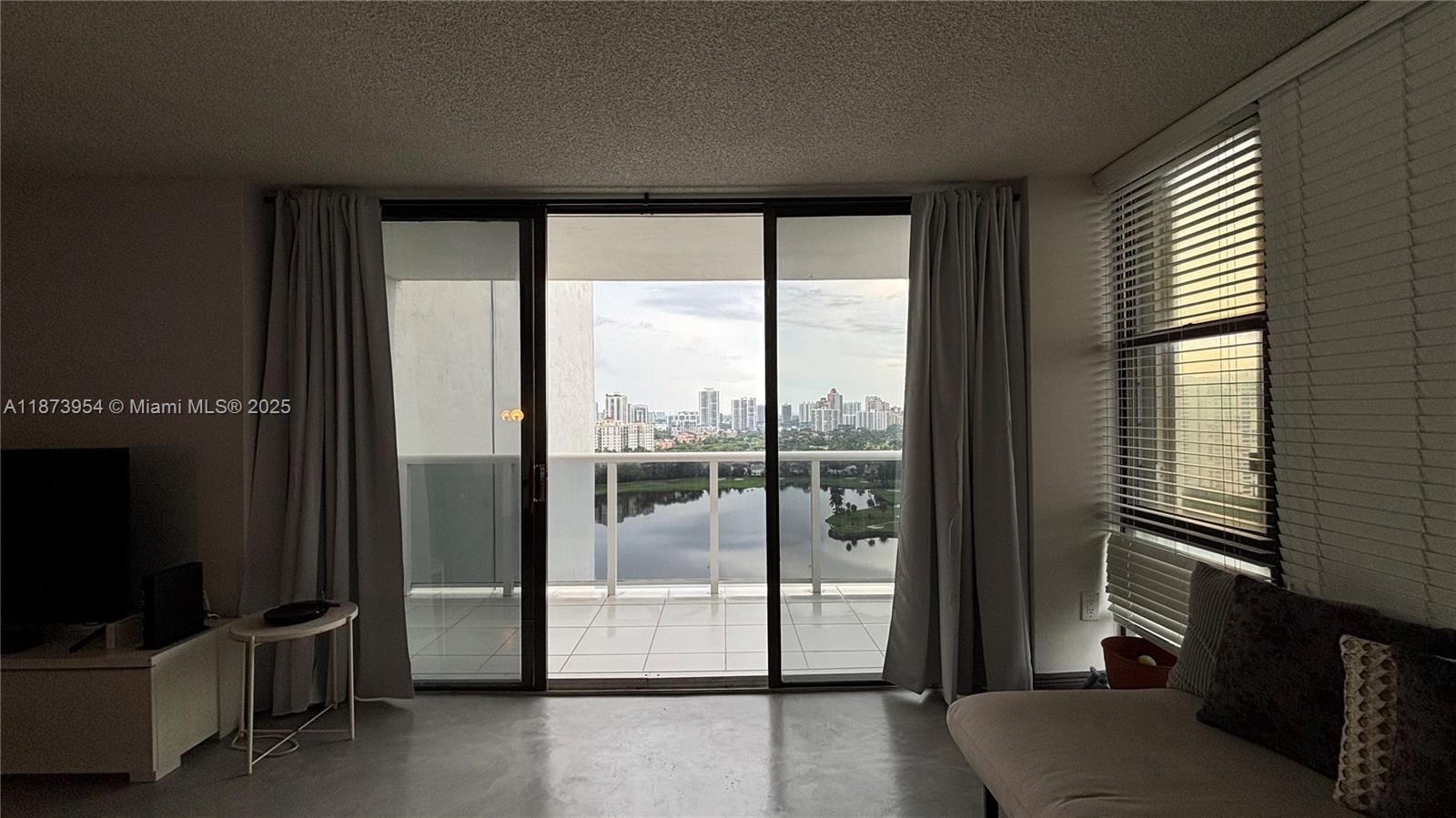Photo of 3675 Country Club Dr  #2209, Aventura, Florida, 33180 - 