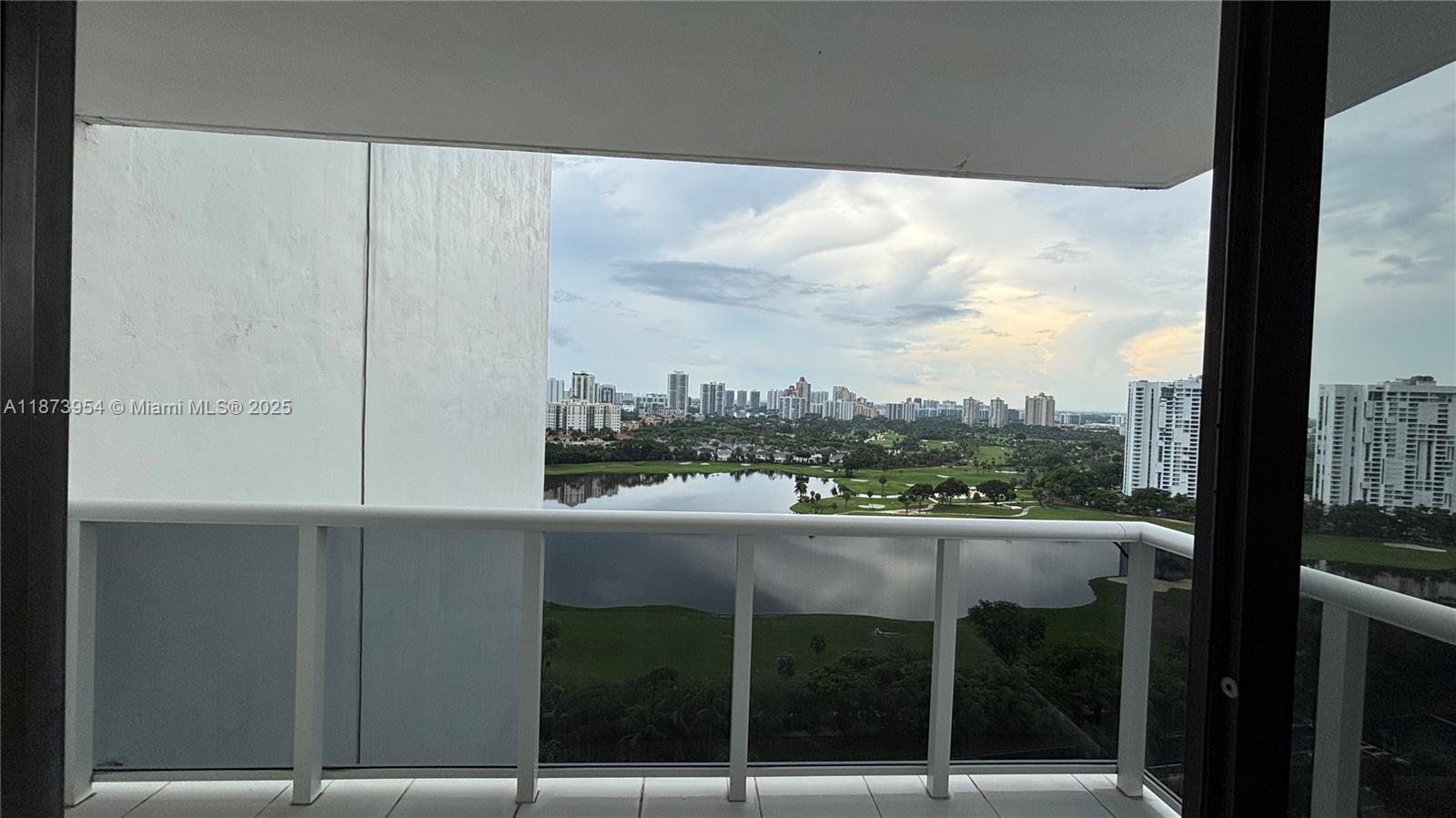 Photo of 3675 Country Club Dr  #2209, Aventura, Florida, 33180 - 
