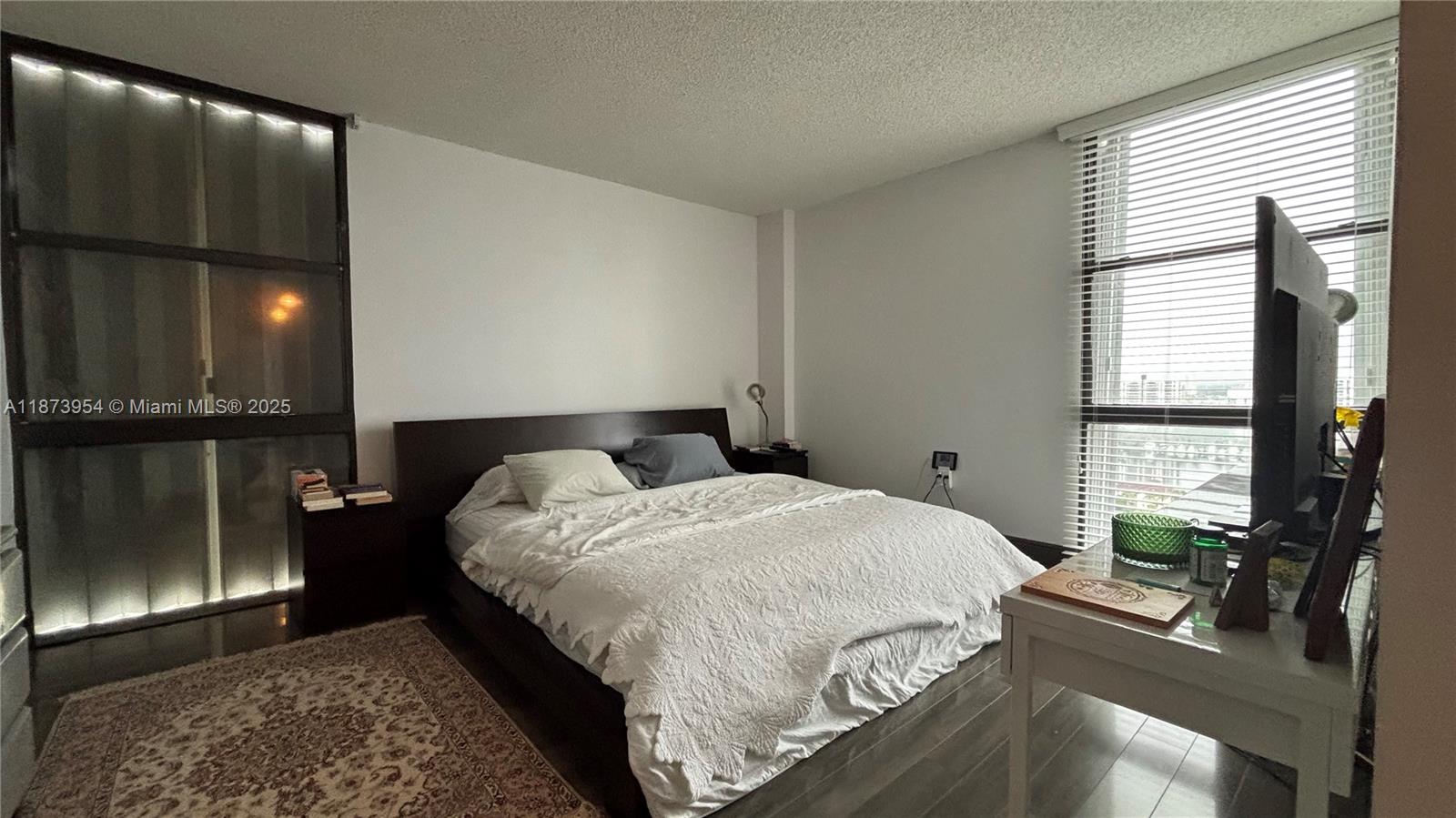 Photo of 3675 Country Club Dr  #2209, Aventura, Florida, 33180 - 